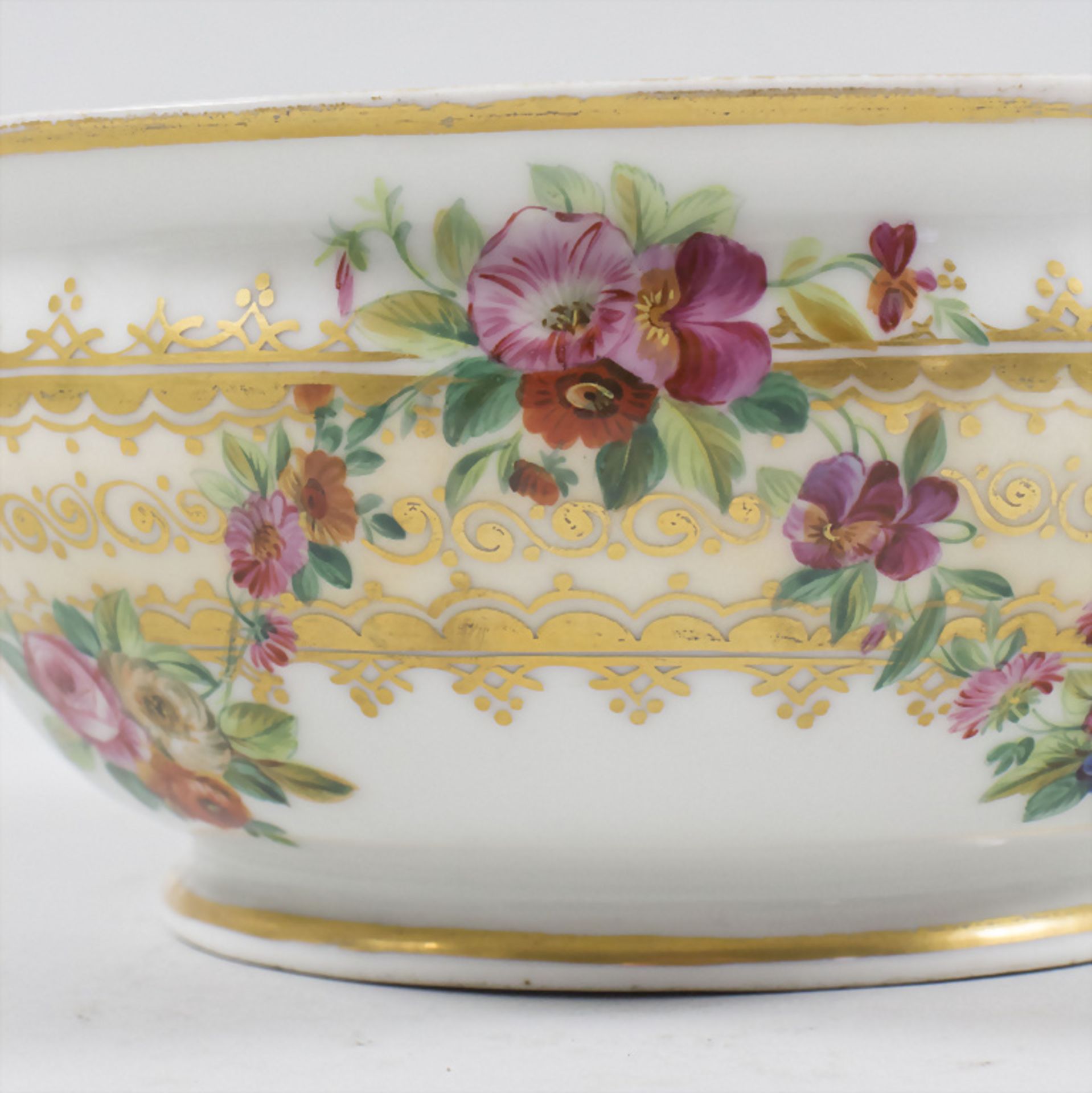 Schale mit Blumenmalerei / A bowl with flowers, Sabanin, Ratkovo, Russland, Ende 19. Jh. - Bild 3 aus 6