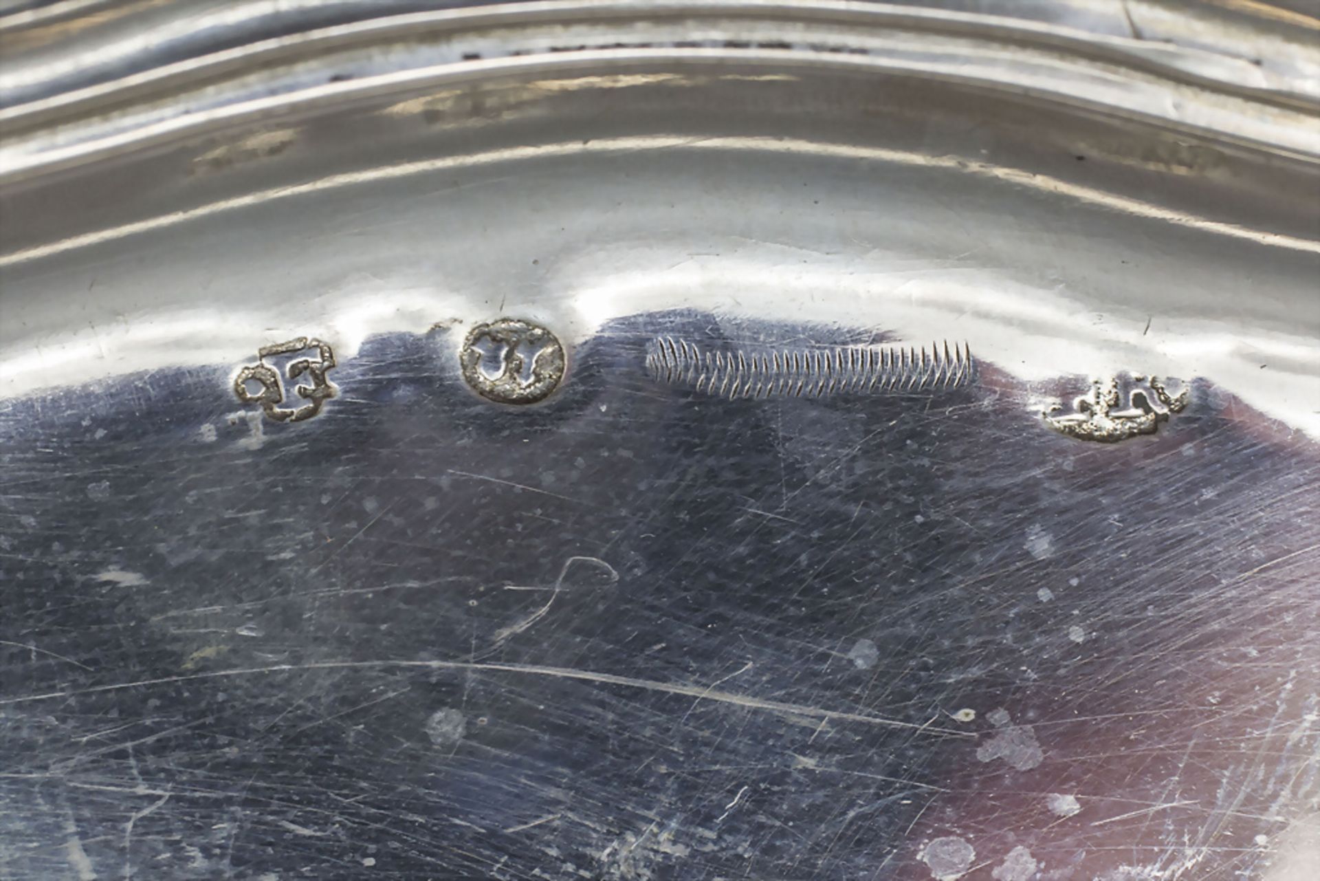 Barock Platte / A Baroque silver plate, 18.-19. Jh. - Image 3 of 3