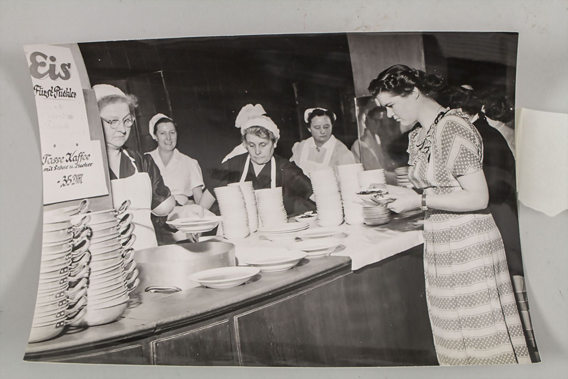 10 Pressefotografien 'Menschen', Großbritannien/Deutschland/Frankreich/Italien, 1953-1963 - Image 4 of 9