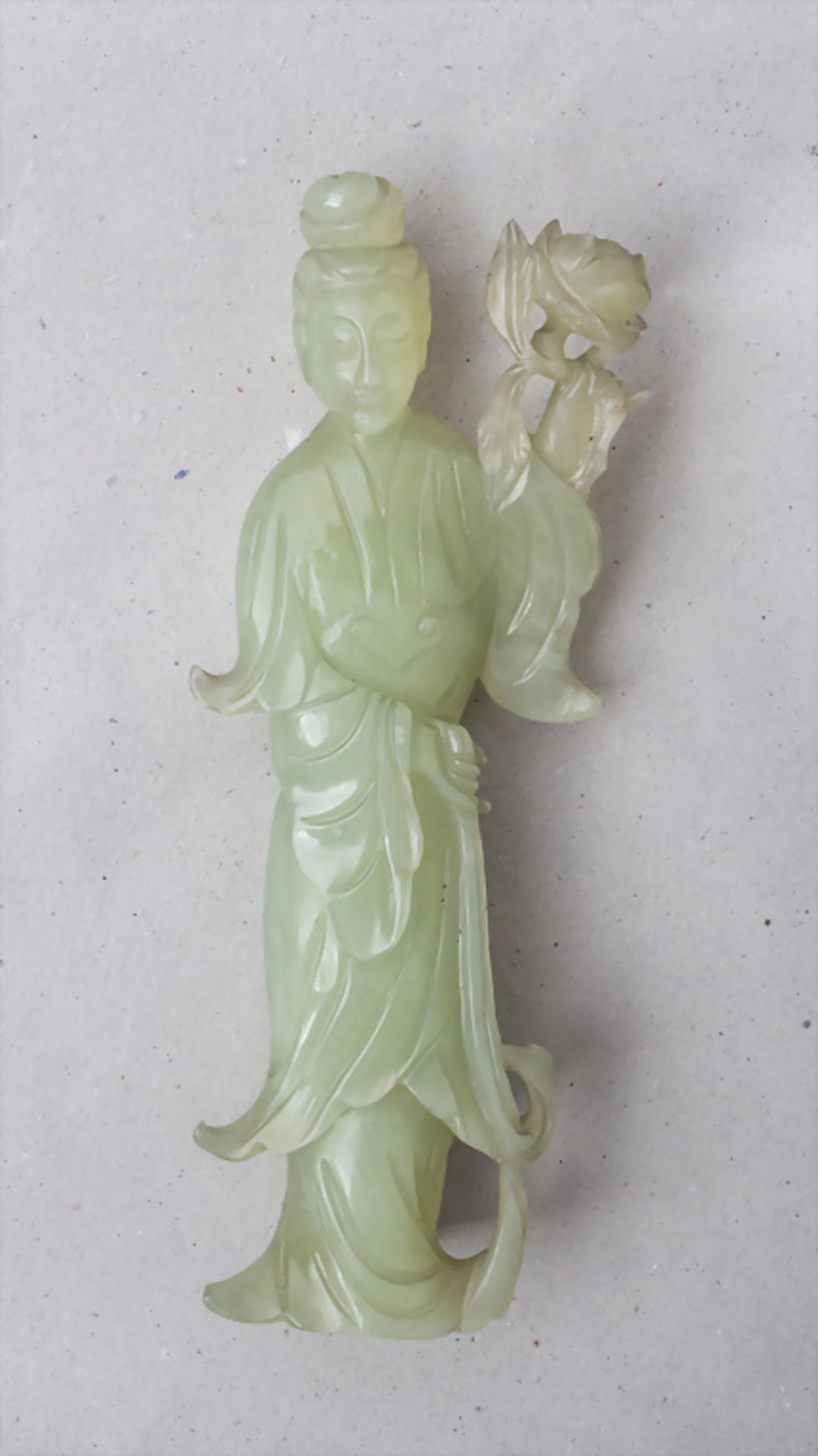 Jadeskulptur / A jade sculpture, Guanyin, China, um 1900 - Bild 6 aus 10