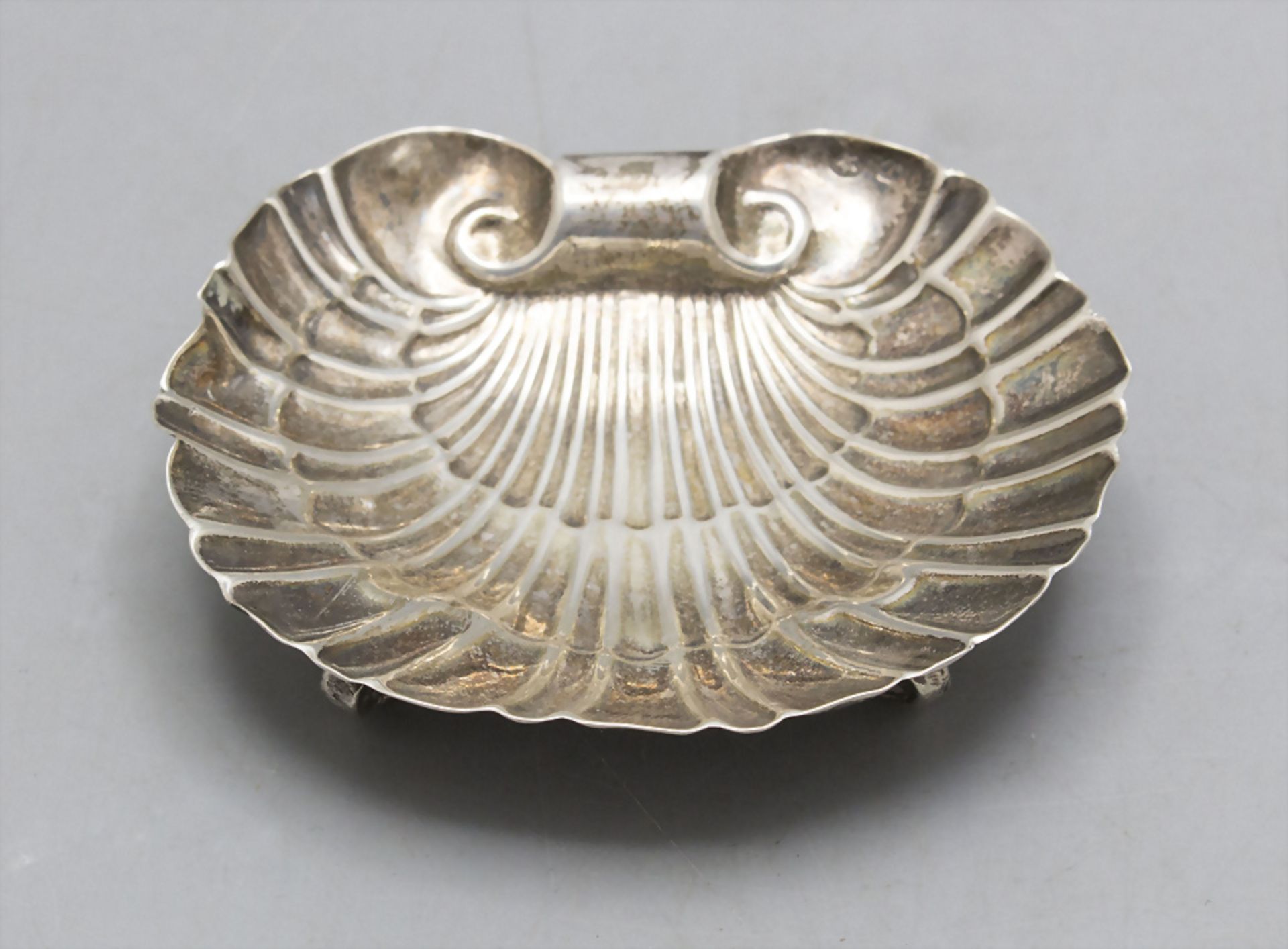 Muschel-Gewürzschälchen / Saliere / A shell shaped salt cellar, Spanien, naxh 1934 - Image 3 of 4