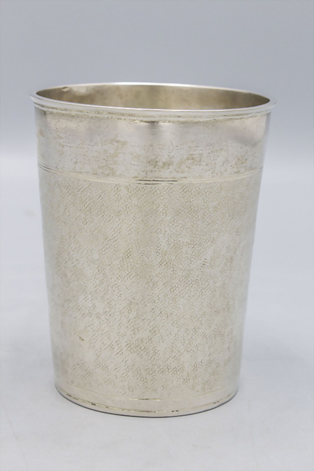 Schlangenhautbecher / A snake skin silver beaker, Nicolaus Matthey, Neuenburg/Neuchatel, um 1675 - Bild 2 aus 5