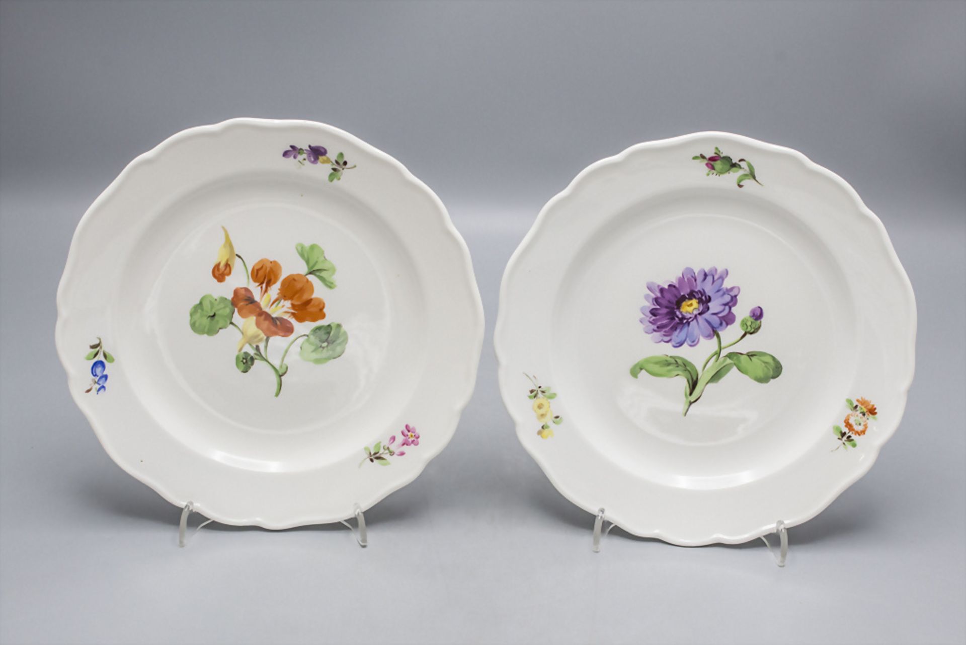 5 Teller mit Blumenmalerei / 5 plates with different flowers, Meissen, Mitte/Ende 19. Jh. - Image 2 of 4