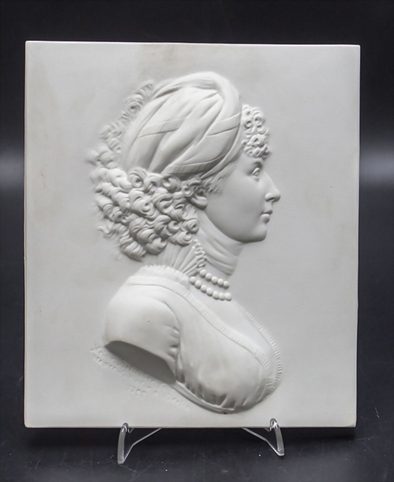 Reliefplatte 'Bildnis der Königin Luise' / A porcelain picture plate of Queen Louise, KPM ...