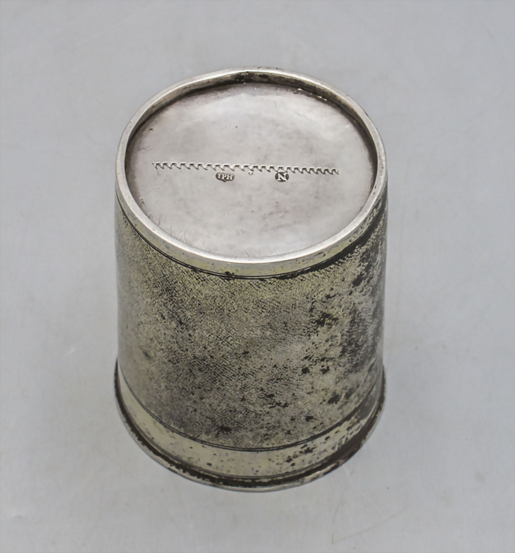 Schlangenhautbecher / A snake skin silver beaker, Johann Philipp Höfler, Nürnberg, nach 1685 - Image 4 of 5