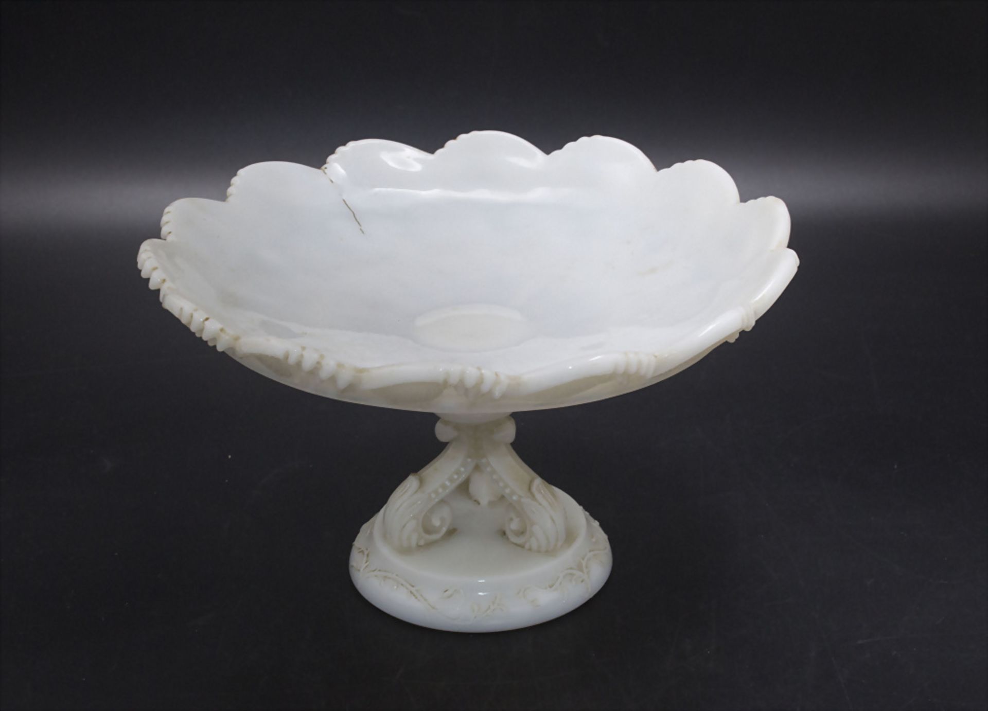 Anbietschale / Fußschale / A footed pressed opaline glass bowl, Cristallerie de Portieux, ...