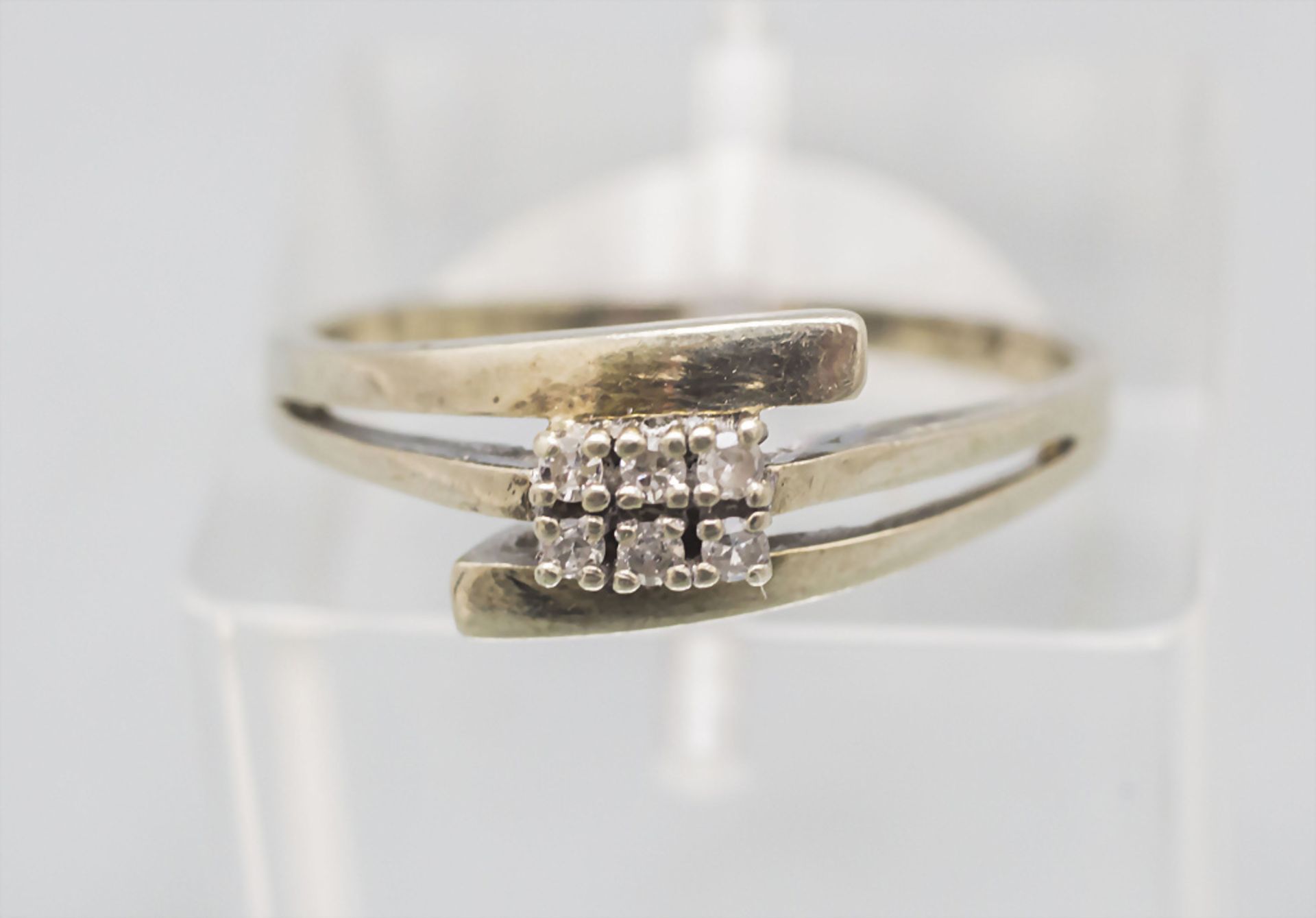 Damenring mit Diamanten / A ladies 8 ct gold ring with diamonds - Bild 2 aus 4