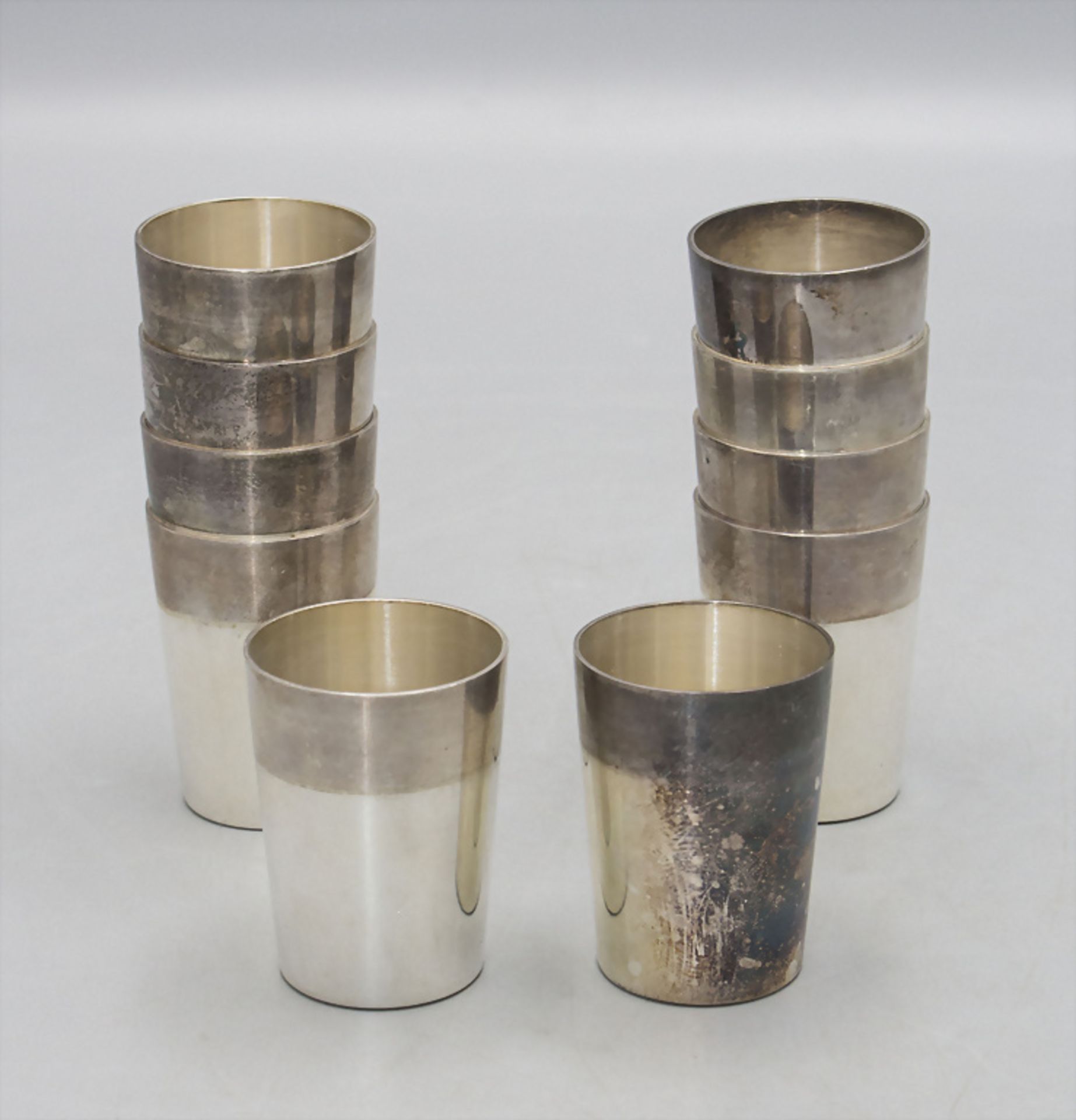 10 Schnapsbecher / 10 silver liquor/schnapps cups, deutsch, 20. Jh.