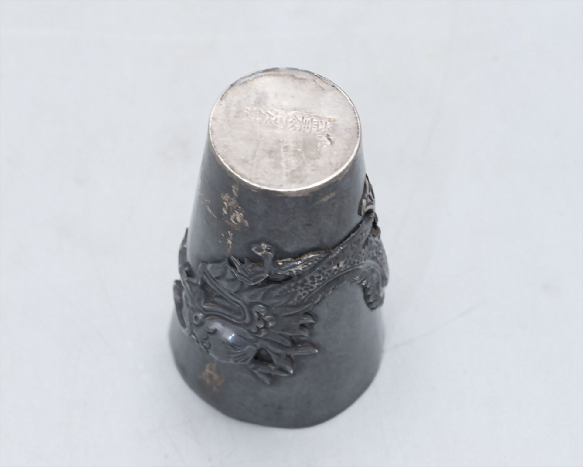 Silberbecher / A silver beaker, China, um 1900 - Bild 5 aus 6