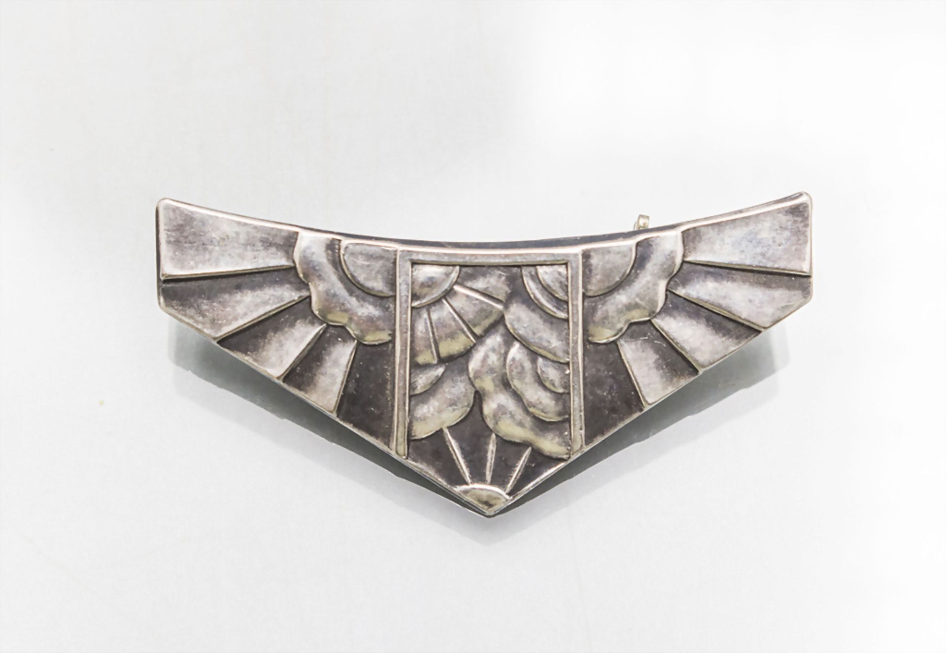 Art Déco Brosche / An Art Deco brooch, um 1920/25