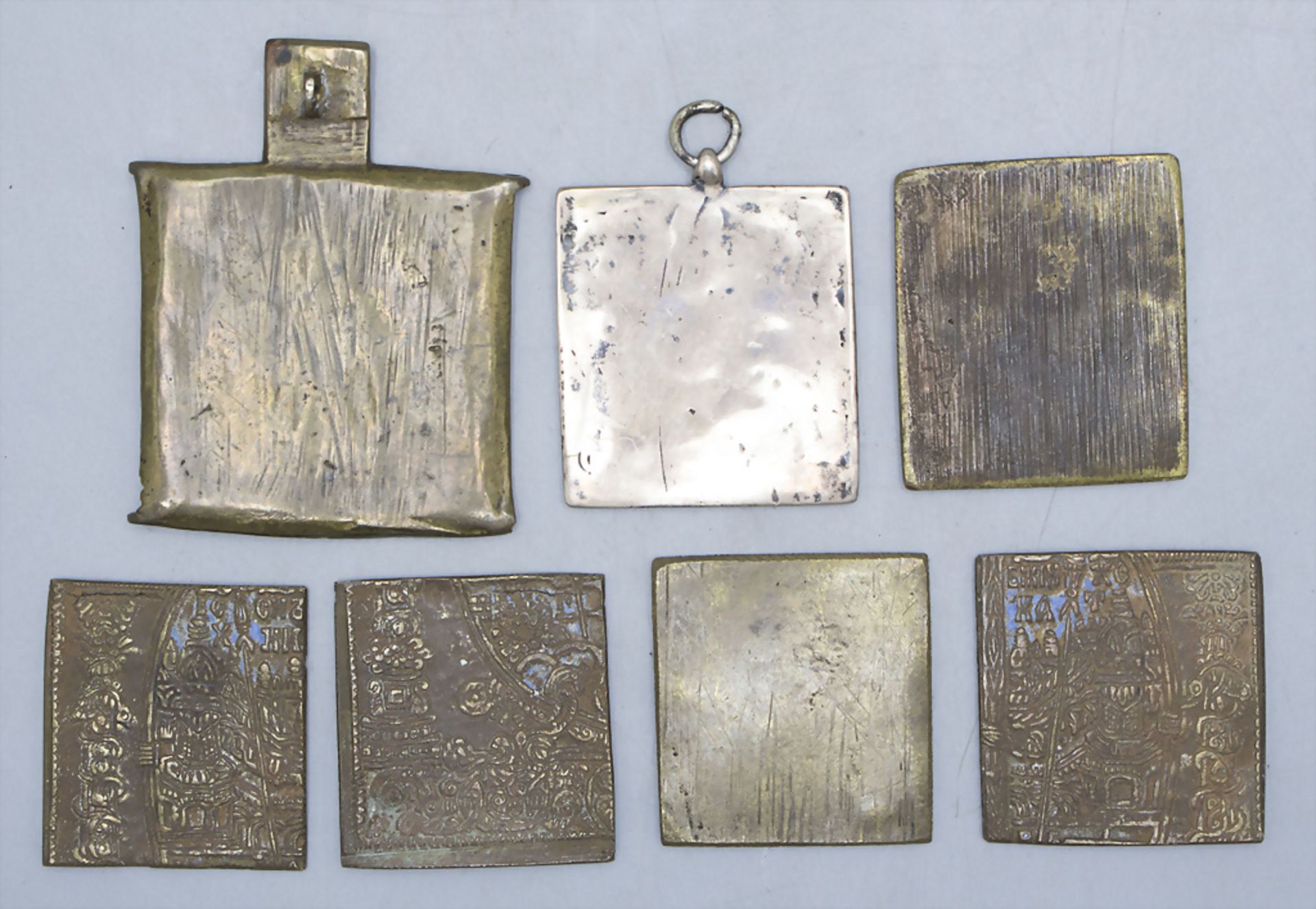 Konvolut Anhänger- und Reiseikonen / A collection of 7 pendants and travel icons, 19. Jh. - Bild 5 aus 5