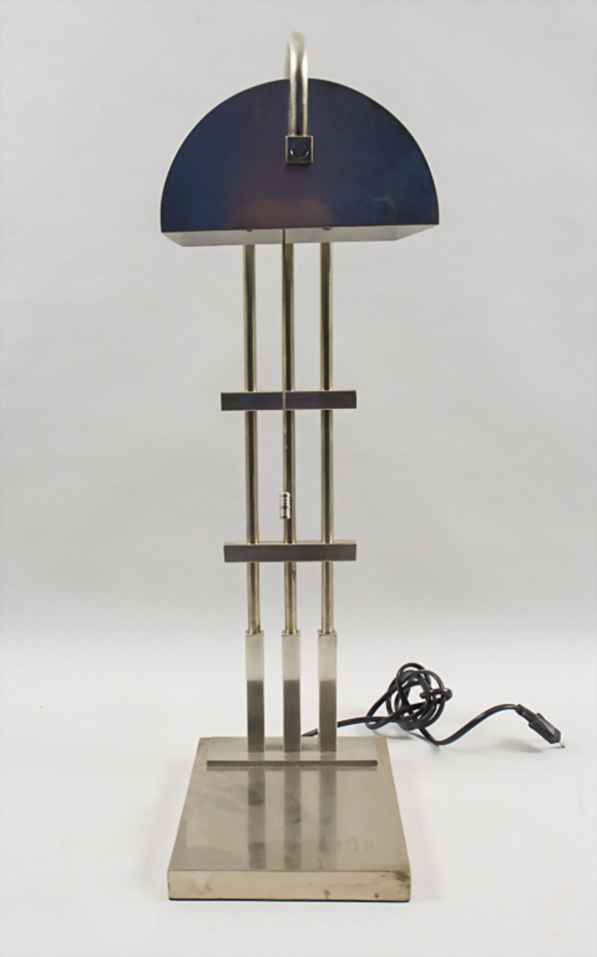 Bauhaus-Design Tischlampe / A Bauhaus design desk lamp, Entwurf um 1925 - Bild 2 aus 8