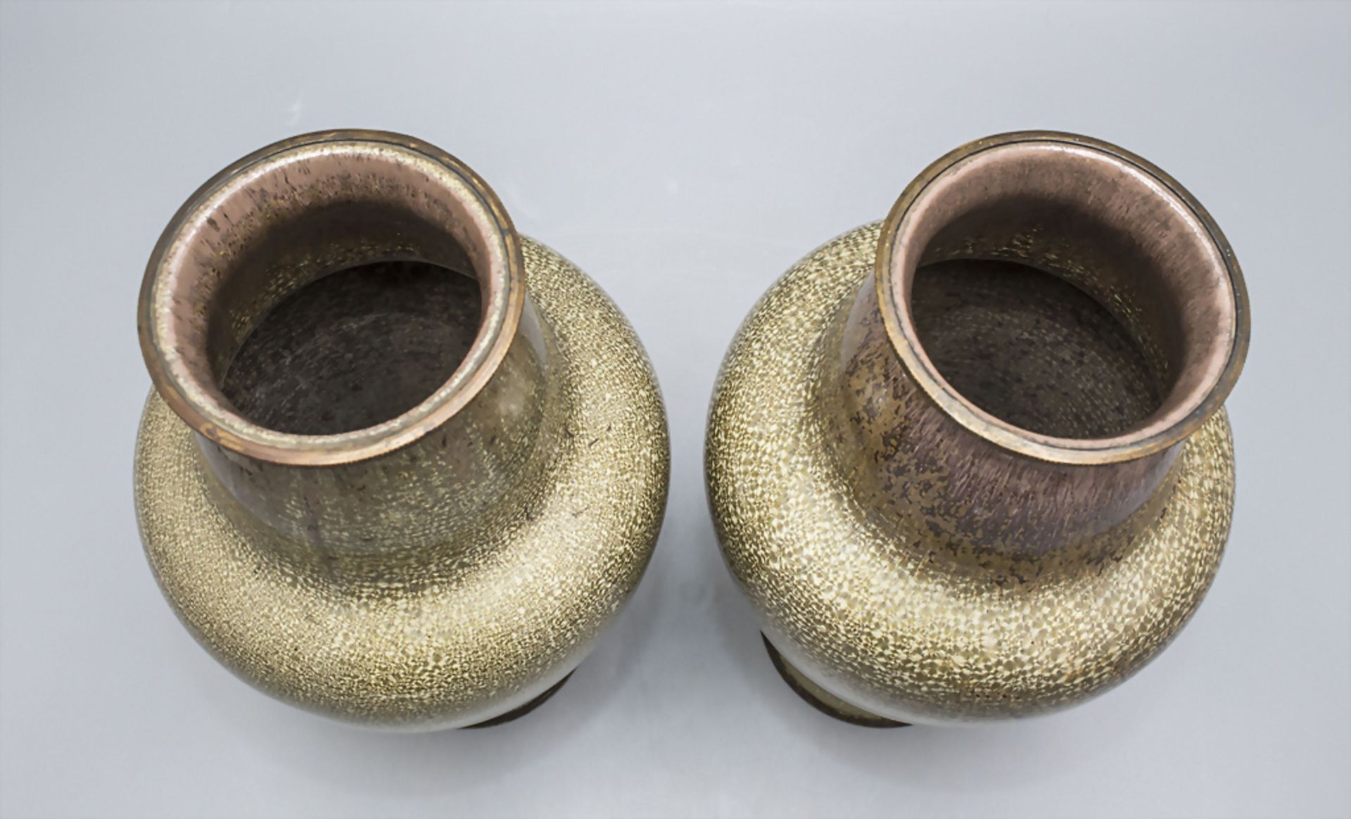 Paar Vasen / A pair of ceramic vases, Frankreich, Sarreguemines, um 1920 - Bild 3 aus 5