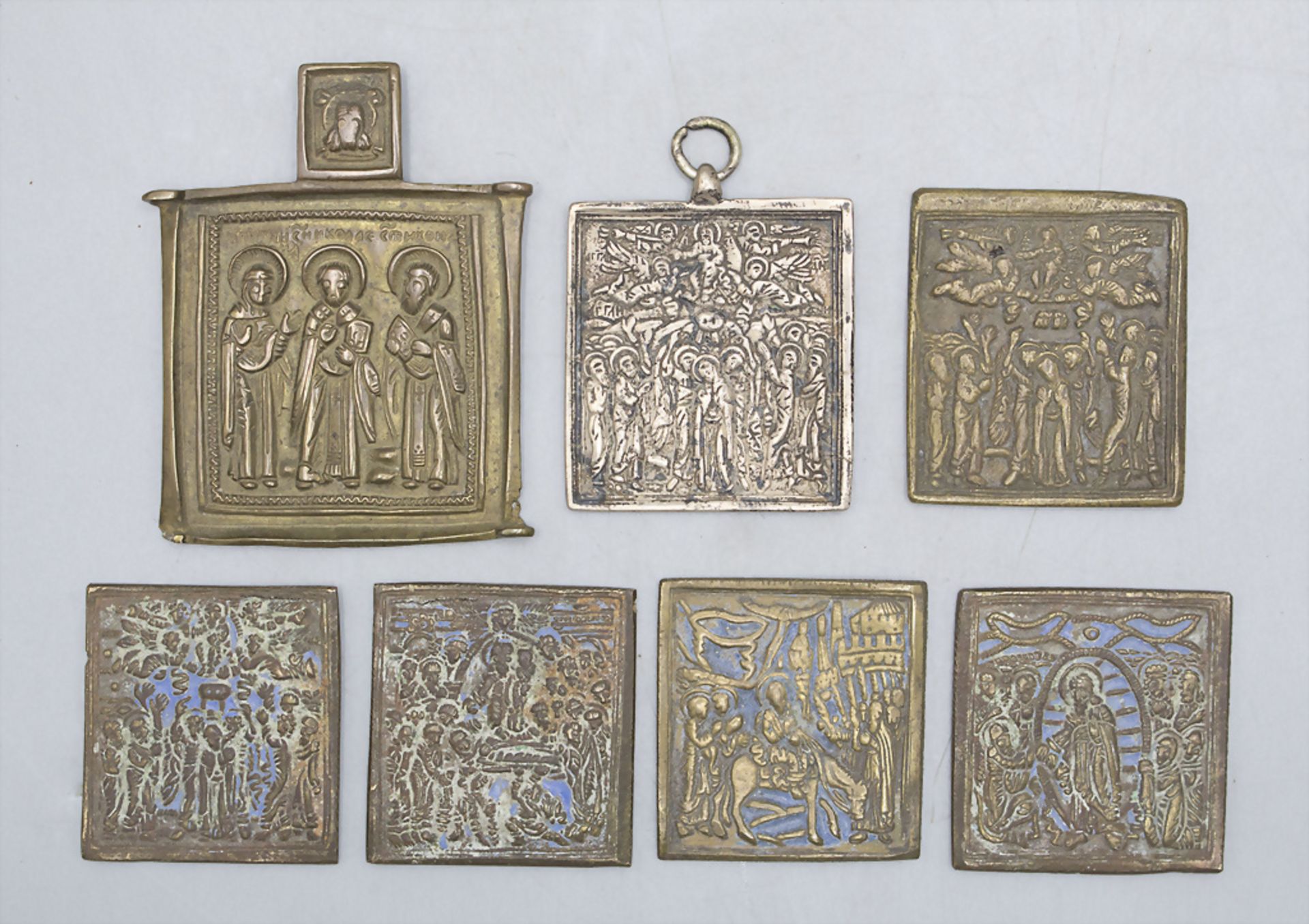 Konvolut Anhänger- und Reiseikonen / A collection of 7 pendants and travel icons, 19. Jh.