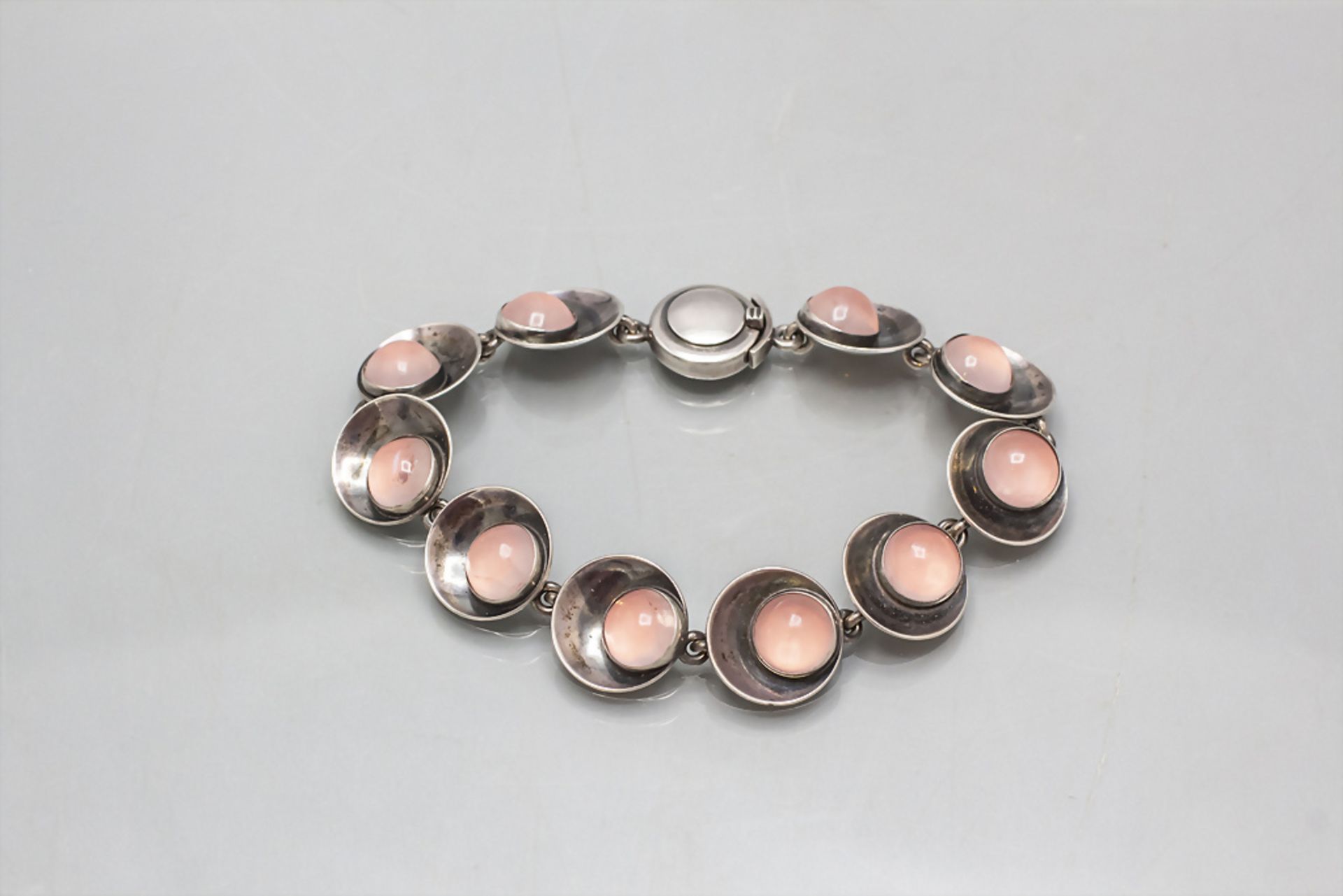 Silber Armband mit Rosenquarz / A silver bracelet with rose quartz, Nils Erik From, Dänemark, ...