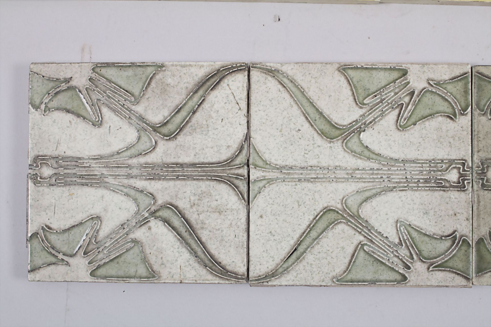 Konvolut 11 Jugendstil Fliesen / A set of 11 Art Nouveau tiles, um 1900 - Bild 3 aus 6