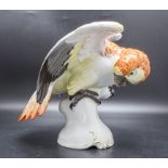 Porzellanfigur 'Papagei' / A porcelain figure 'Parrot', Theodor Kärner, Rosenthal, 20. Jh.
