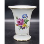 Kratervase mit Blumenbouquets / A vase with flower bouquets, Meissen, um 1880