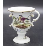 Kleine Kratervase mit Henkeln und Vogelmalerei / A small footed vase with handles and birds, ...