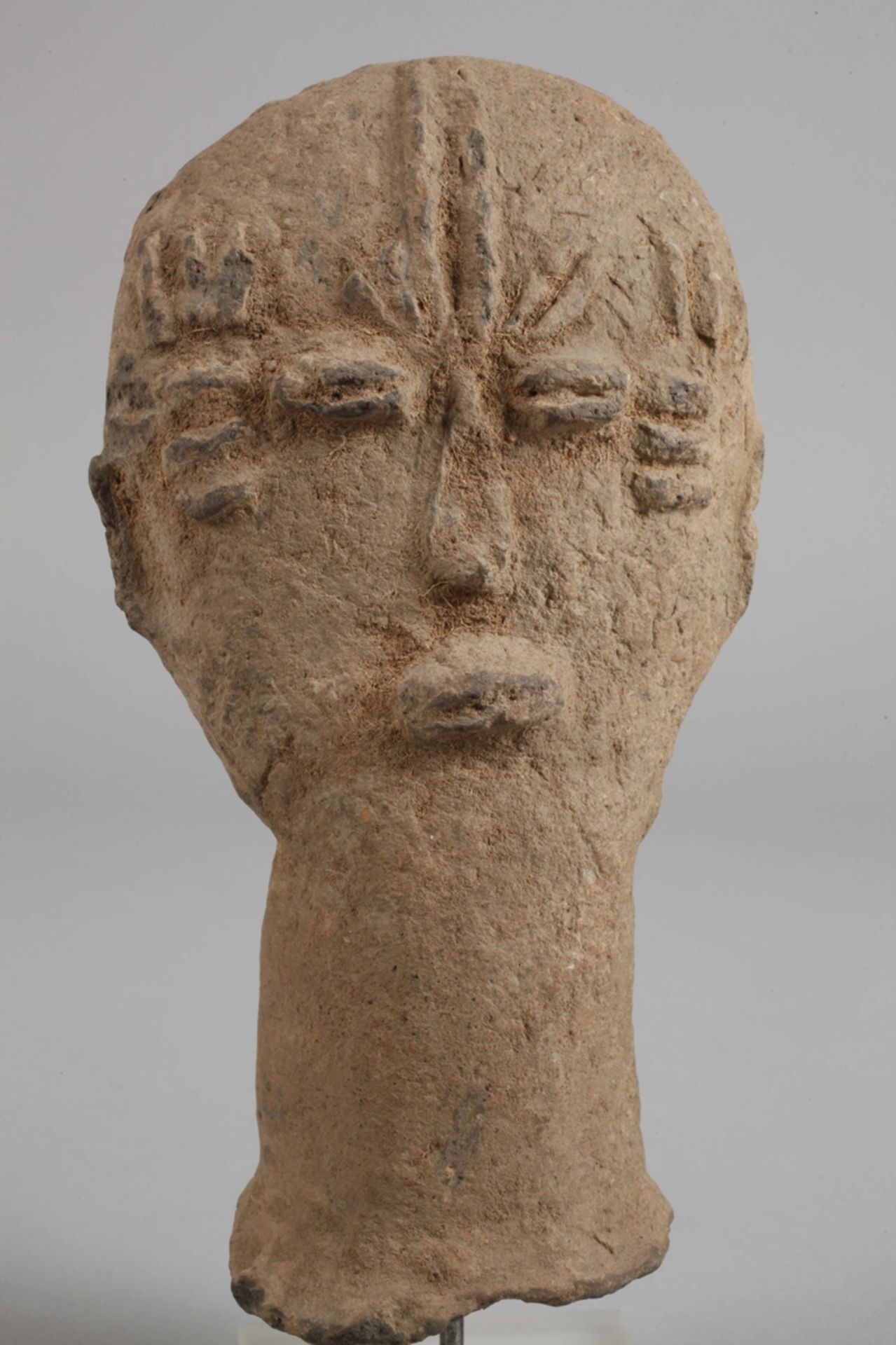 Disc head terracotta - Image 2 of 4