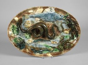 Showpiece wall plate with aquatic animals
