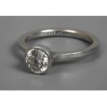 Platinum ring with brilliant-cut diamond of 0.92 ct