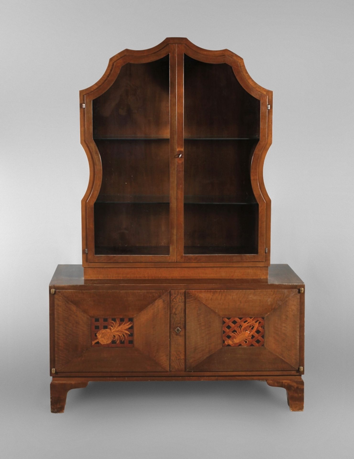 Vitrine cabinet 