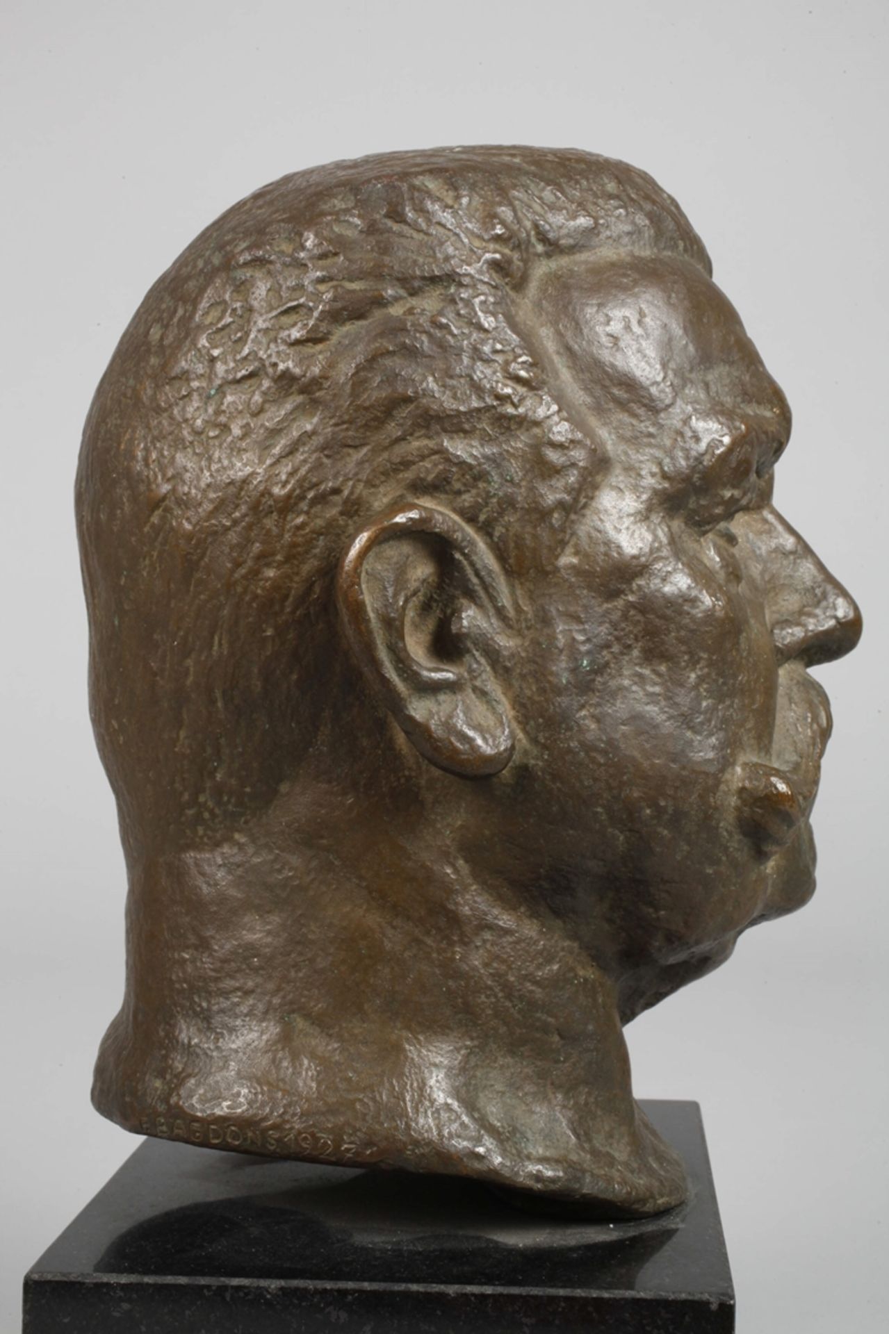 Friedrich Bagdons, bust of Paul von Hindenburg  - Image 5 of 6