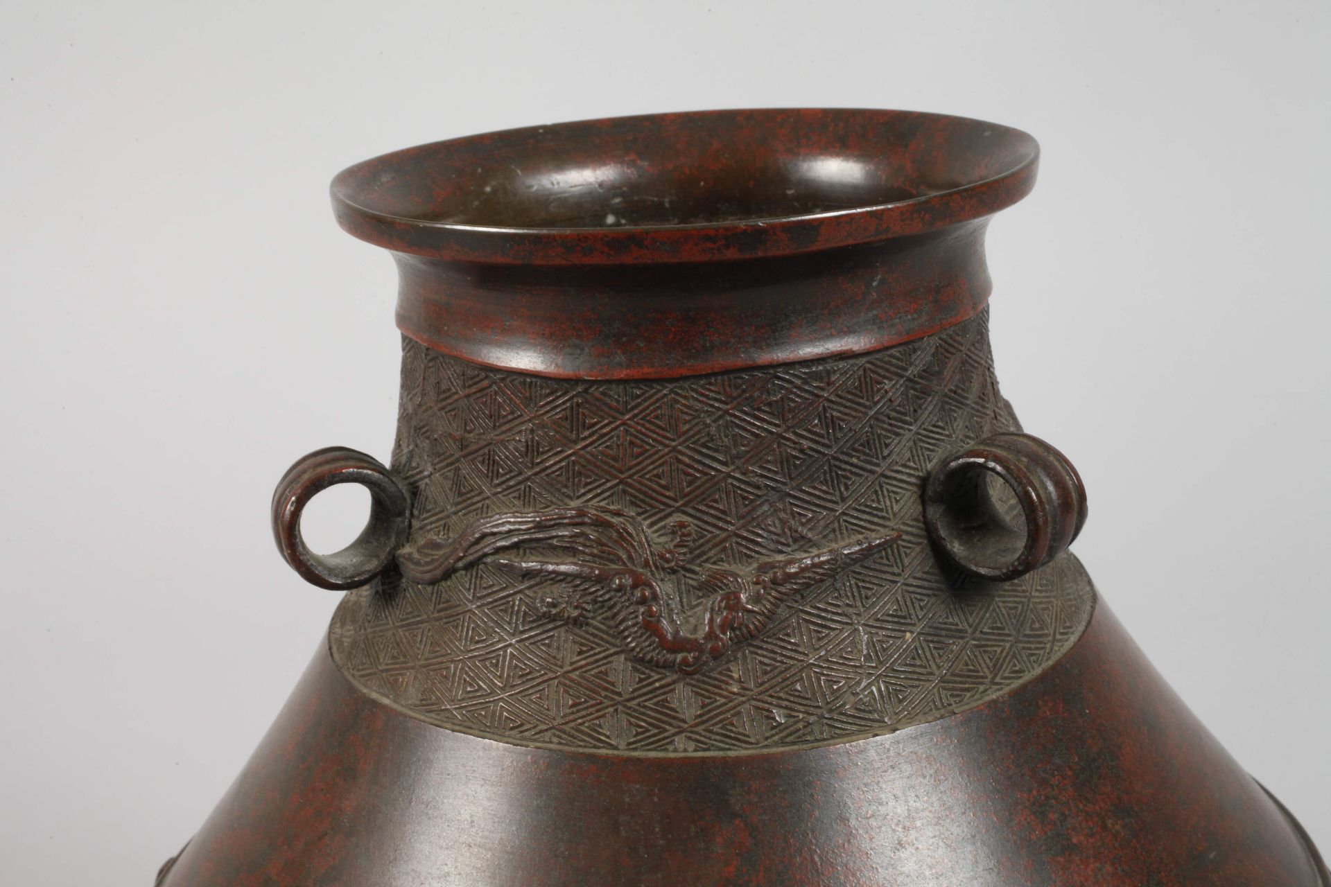 Bronze vase - Image 2 of 6
