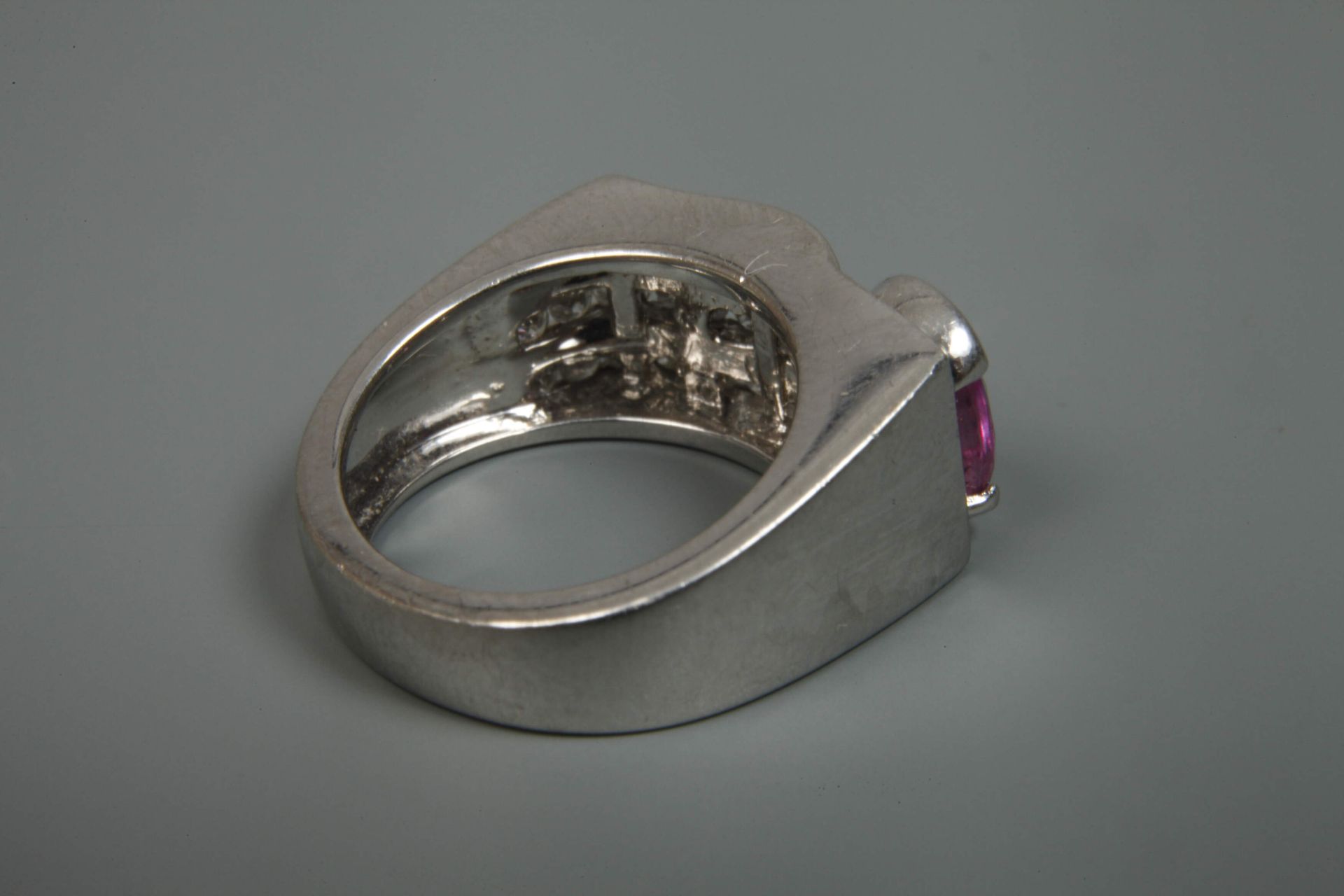 Lady's ring with diamonds and sapphire - Image 3 of 3