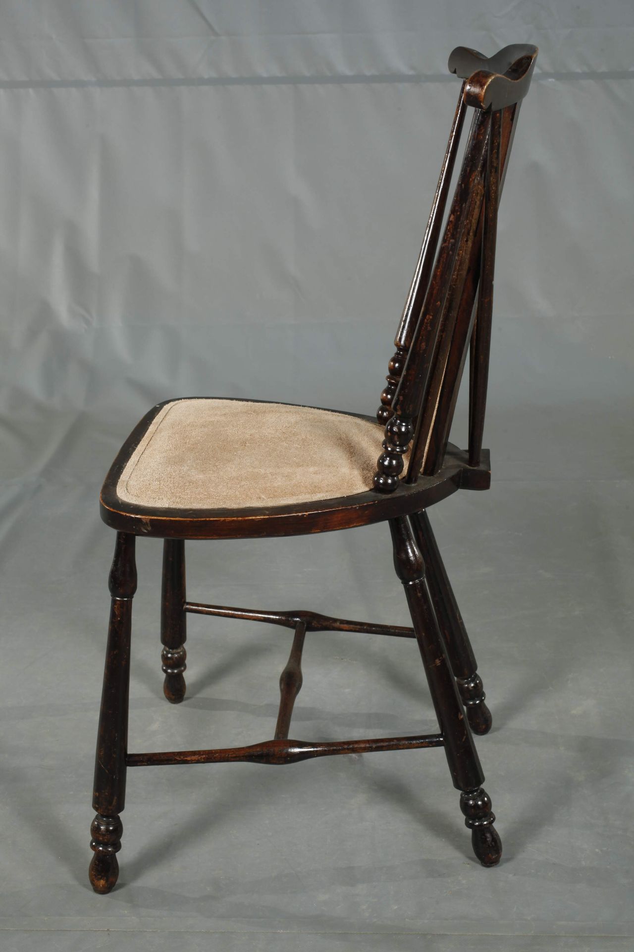 Fan-Back Windsor Chair - Image 5 of 6