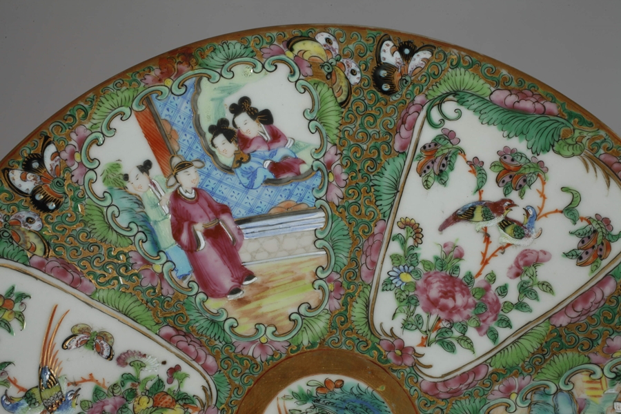 Famille rose plate - Image 3 of 4