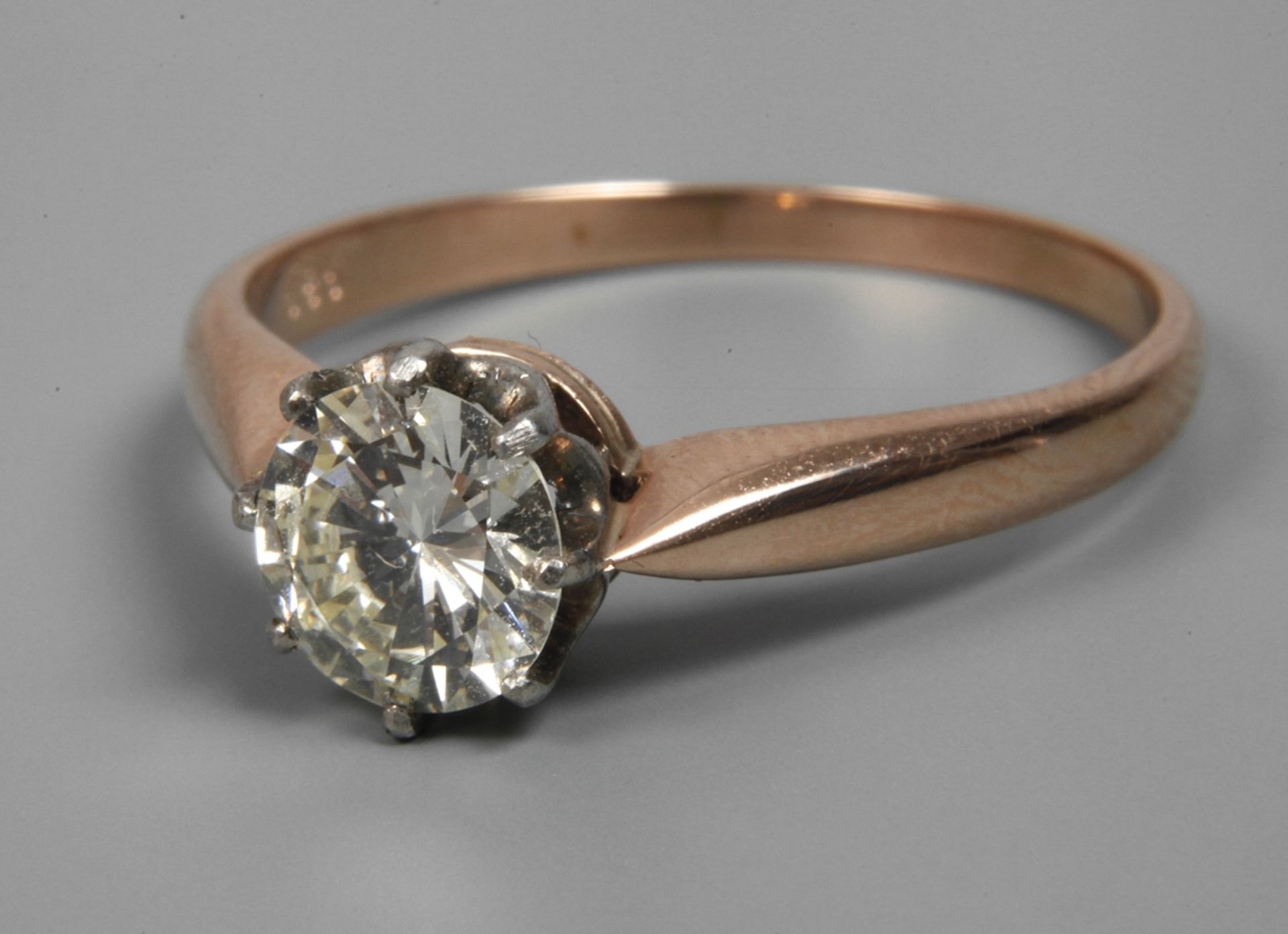 Lady's ring with brilliant-cut diamond of 1.03 ct