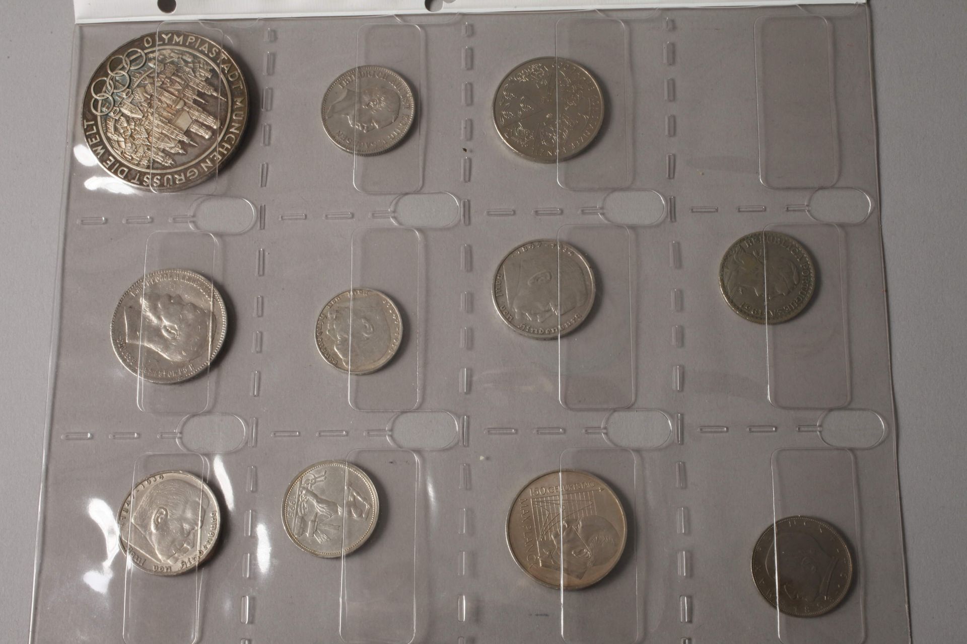 Small Coin Collection - Image 4 of 5