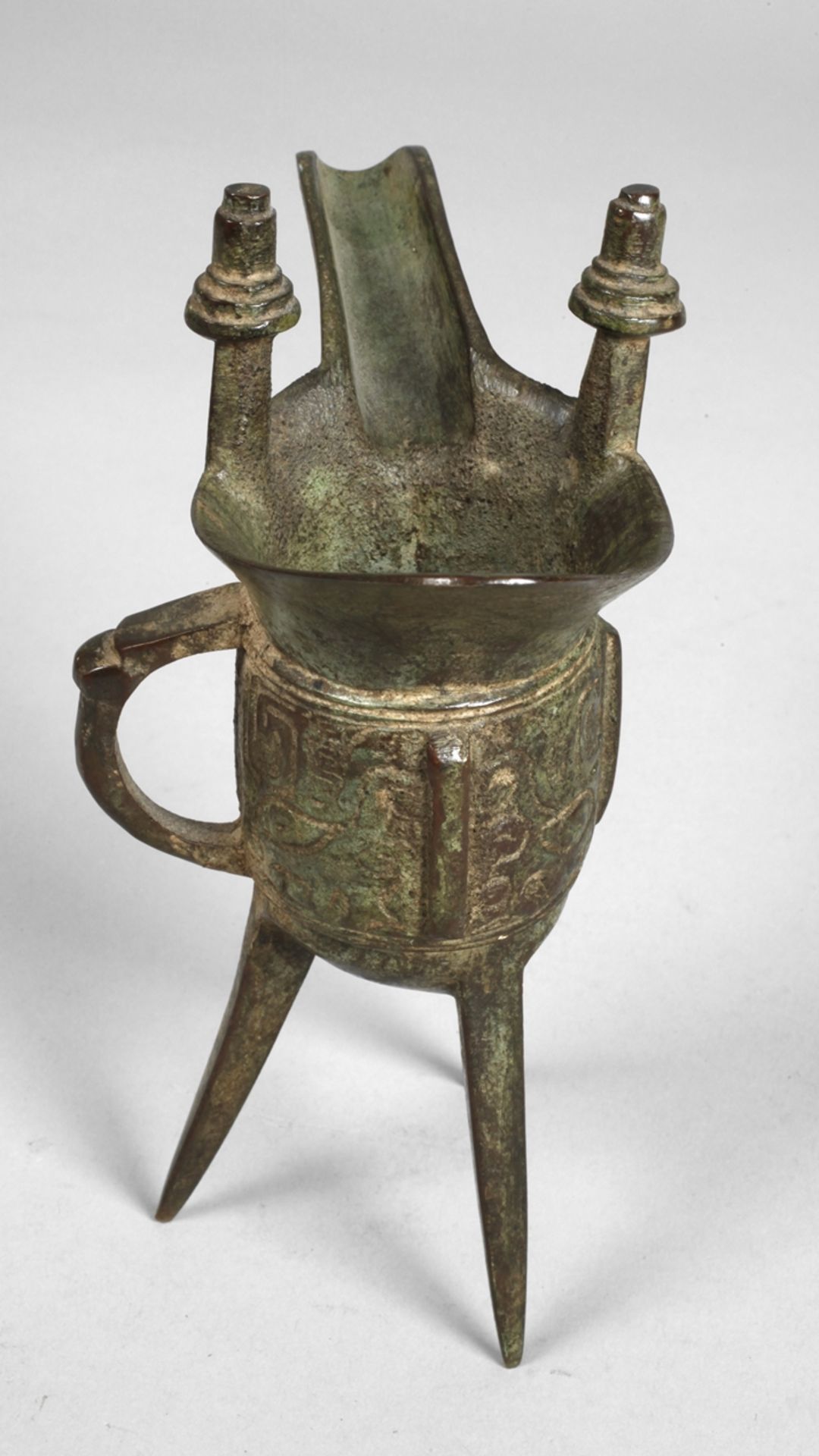 Jue ritual vessel, bronze