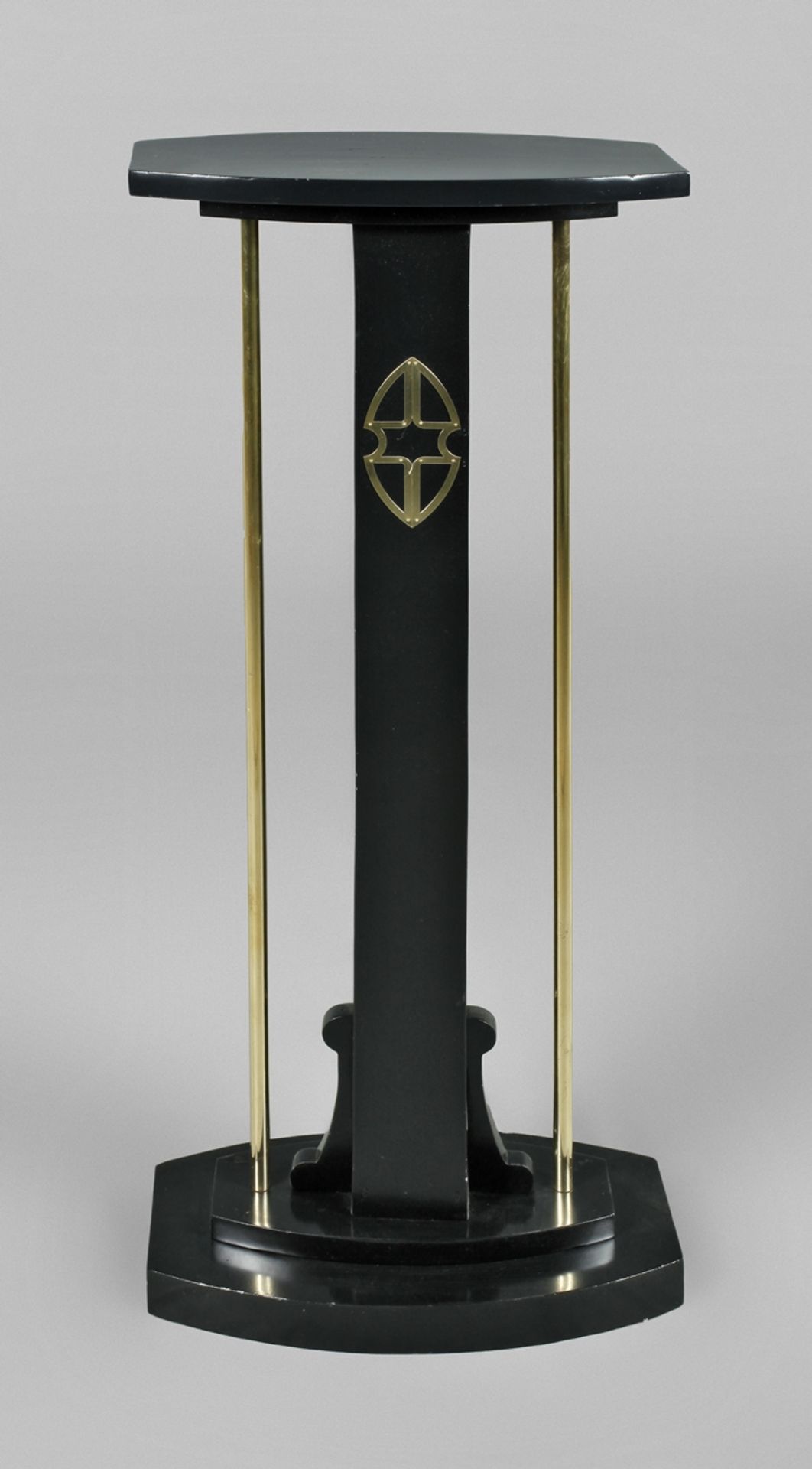 Art Nouveau column pedestal