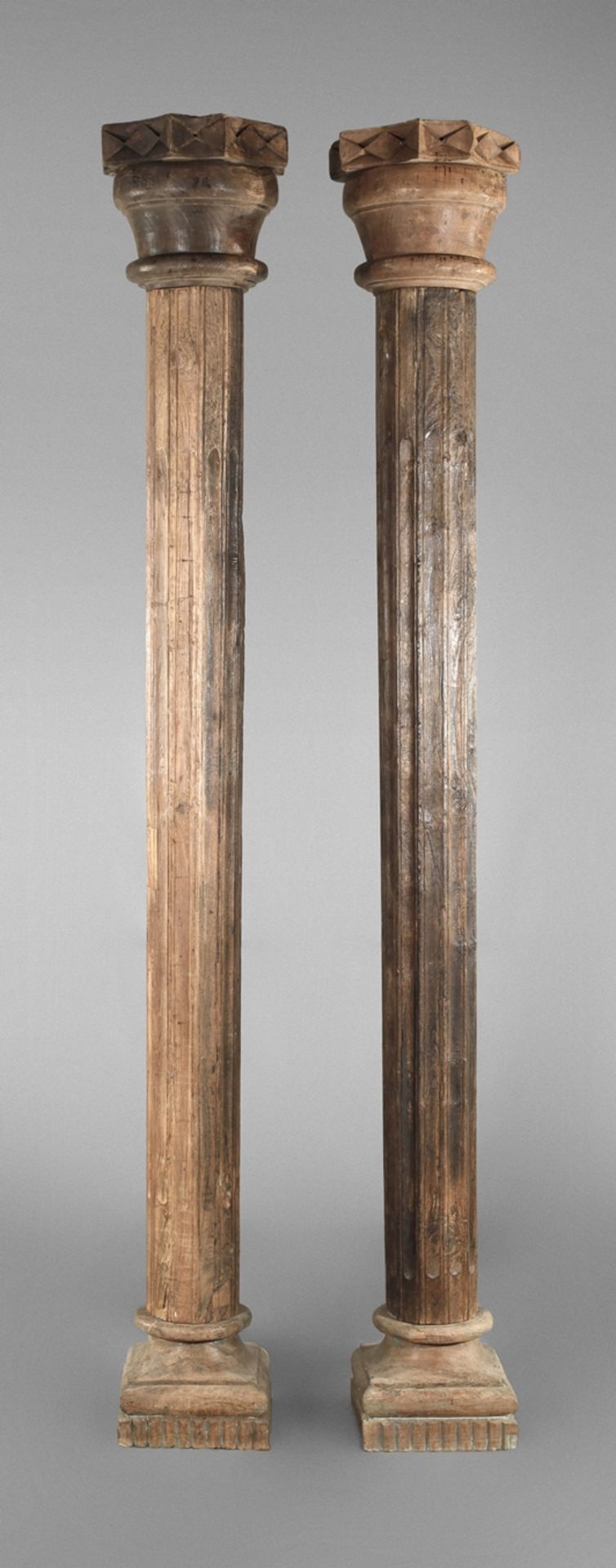Pair of wooden columns 
