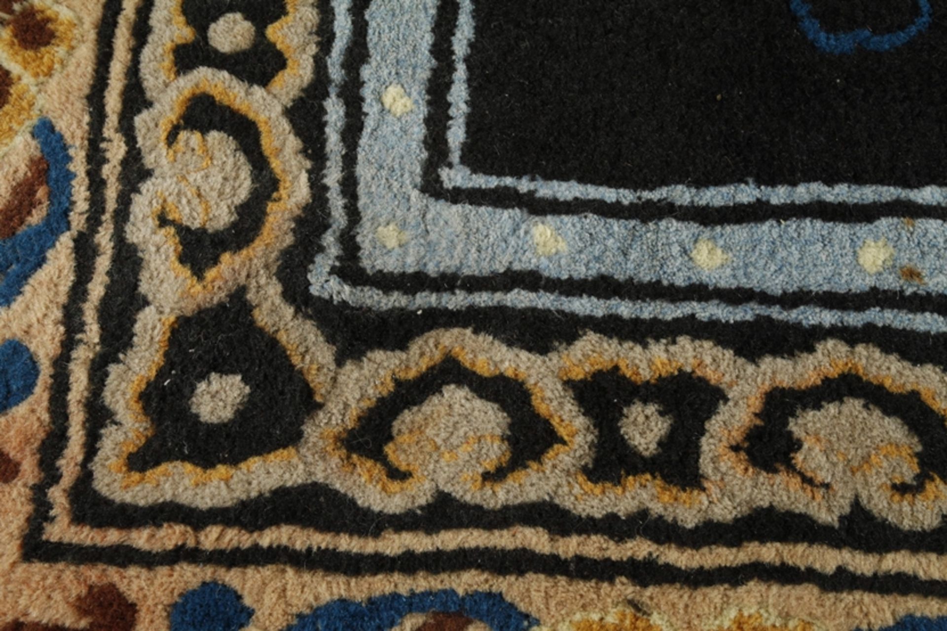 Carpet China - Image 2 of 3