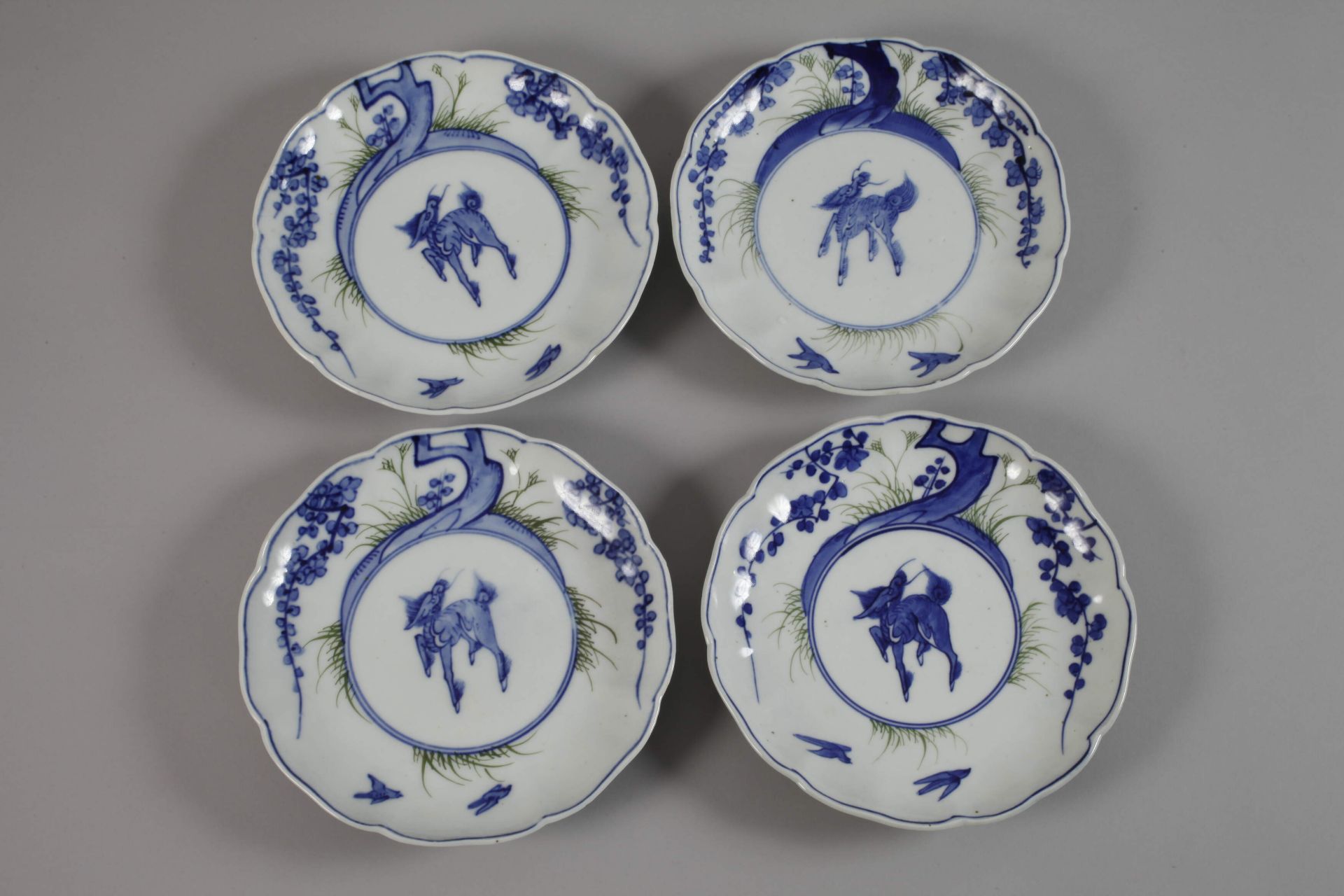 Four plates Japan  - Image 2 of 5