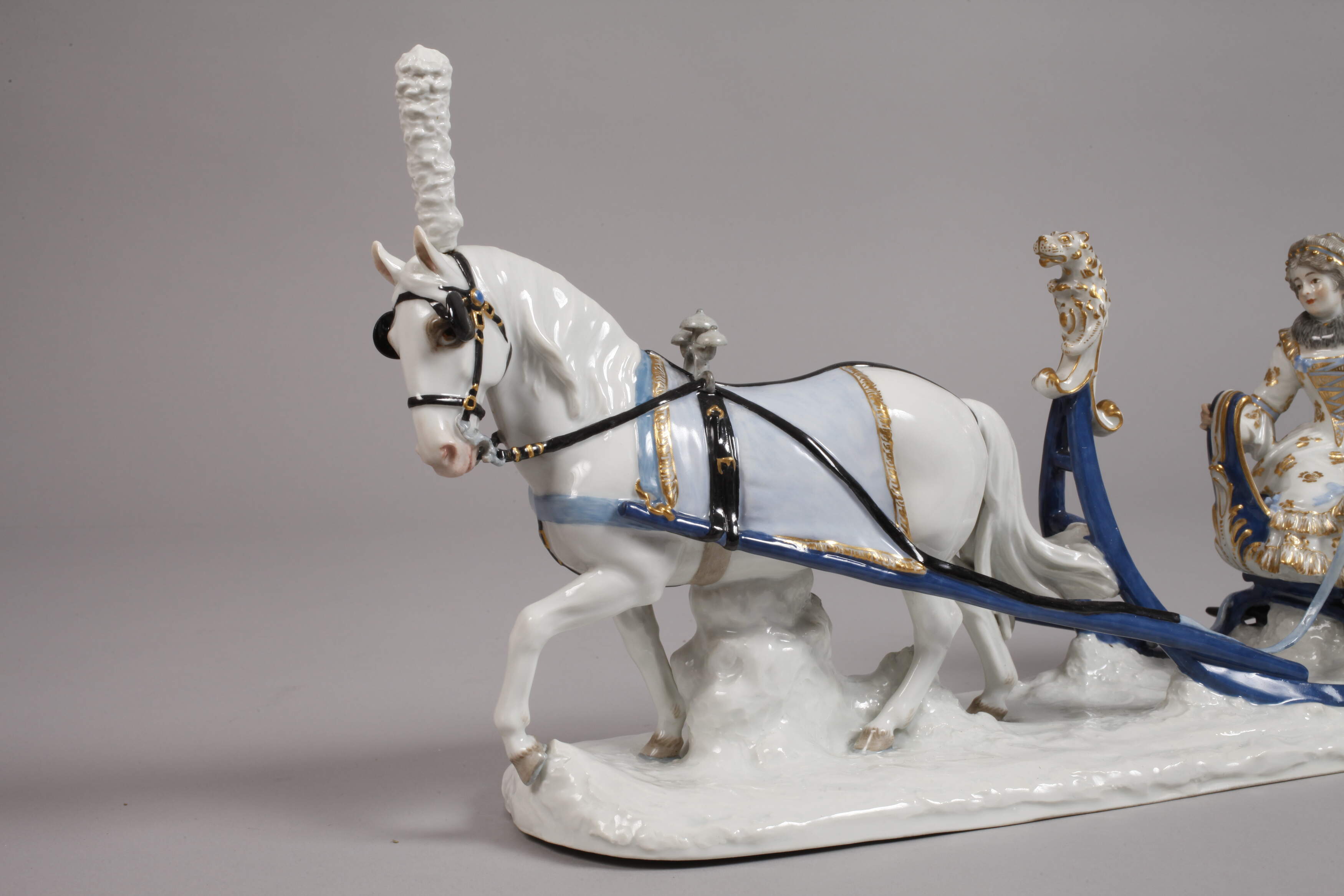 Meissen Rococo couple in a horse-drawn sleigh - Image 2 of 7