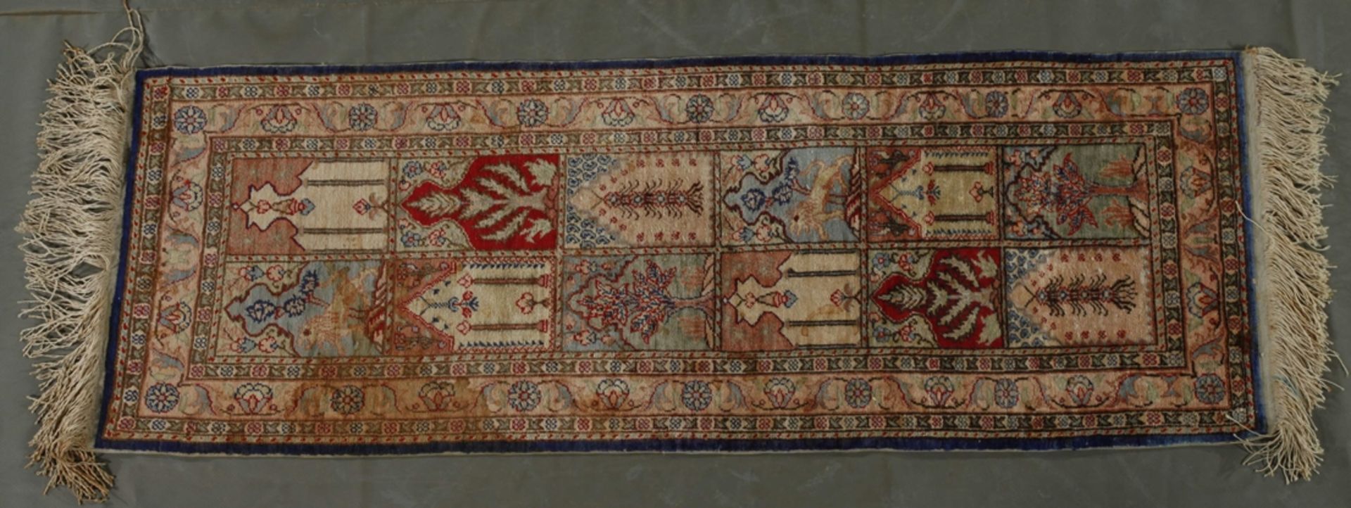 Three small silk carpets - Image 4 of 7