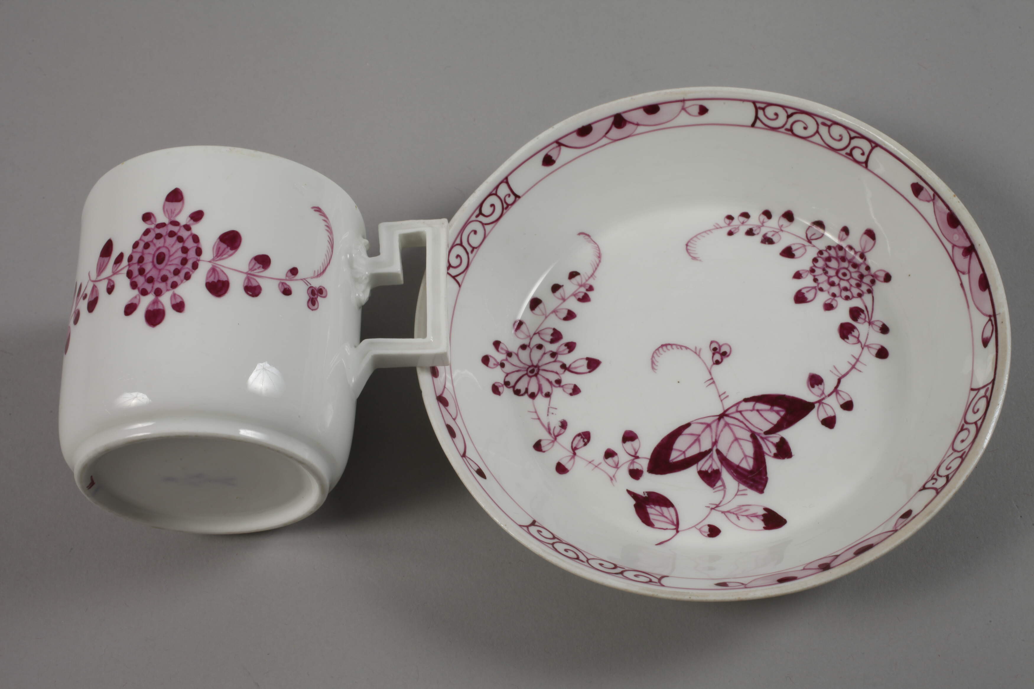 Meissen cup and saucer Marcolini period - Image 2 of 4