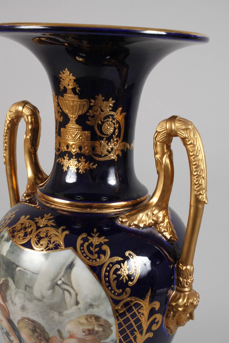 Two amphora vases in the old Viennese style - Image 4 of 10