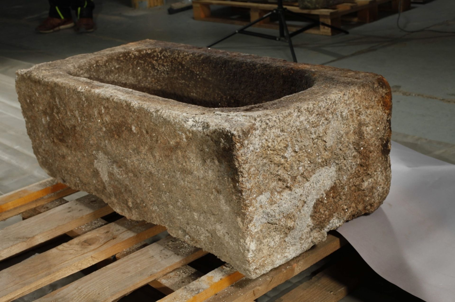 Granite trough  - Image 4 of 4