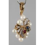 Pendant with pearls and gemstones