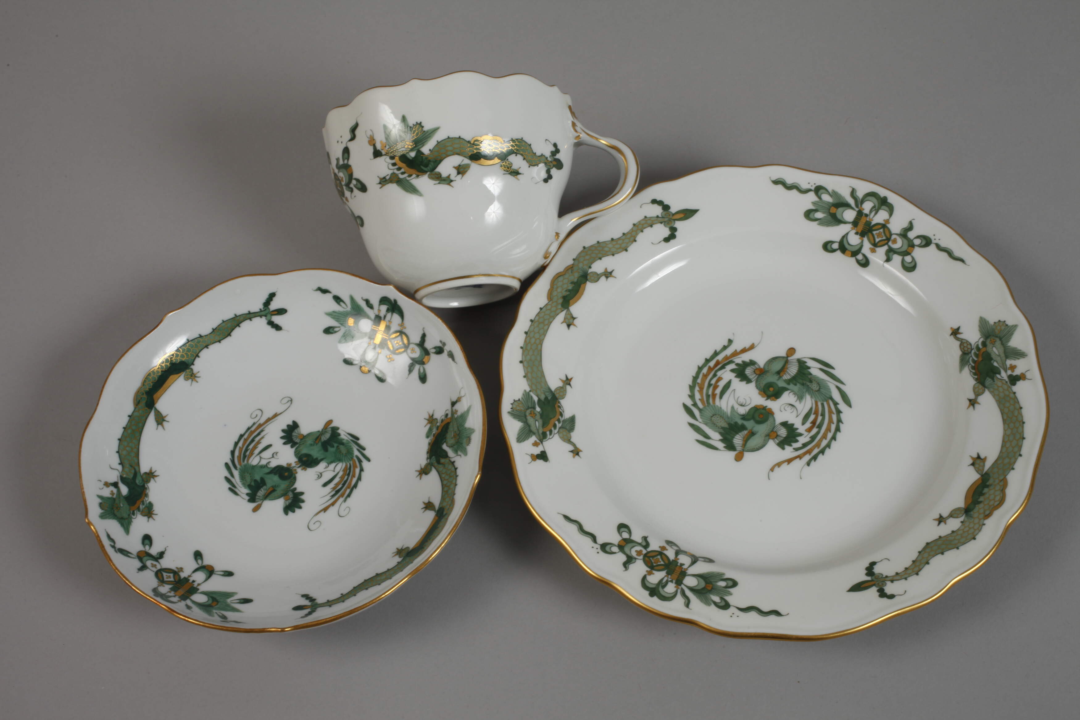 Meissen place setting "Rich Dragon, green" - Image 2 of 3