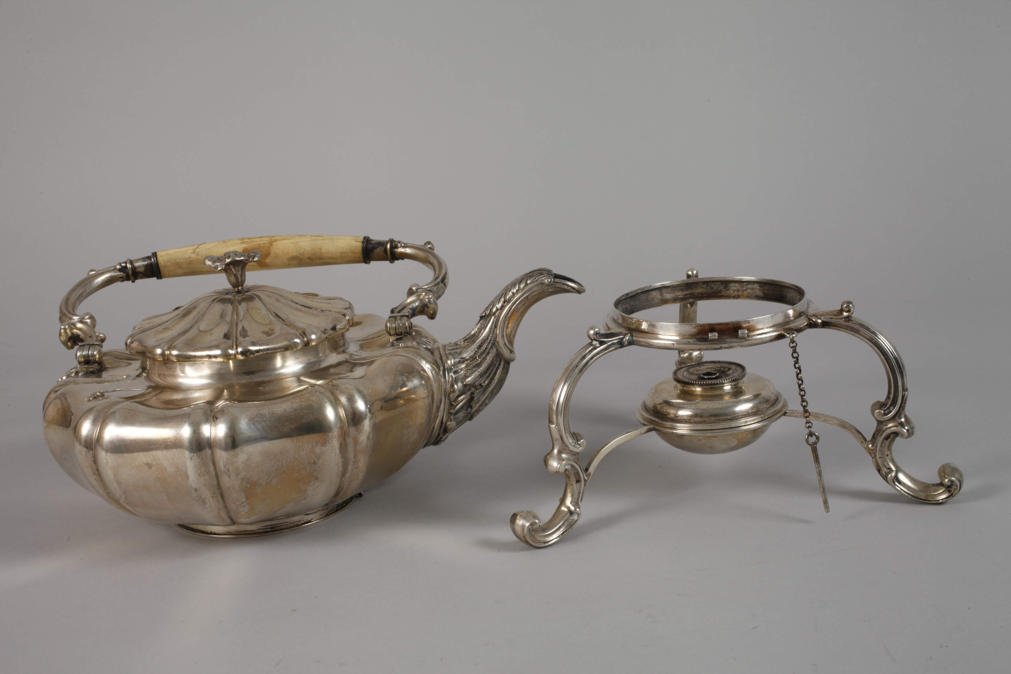 Large silver teapot Johann Georg Hassauer - Image 2 of 4
