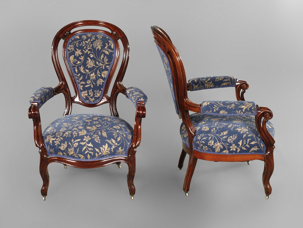 Pair of neo-baroque armchairs