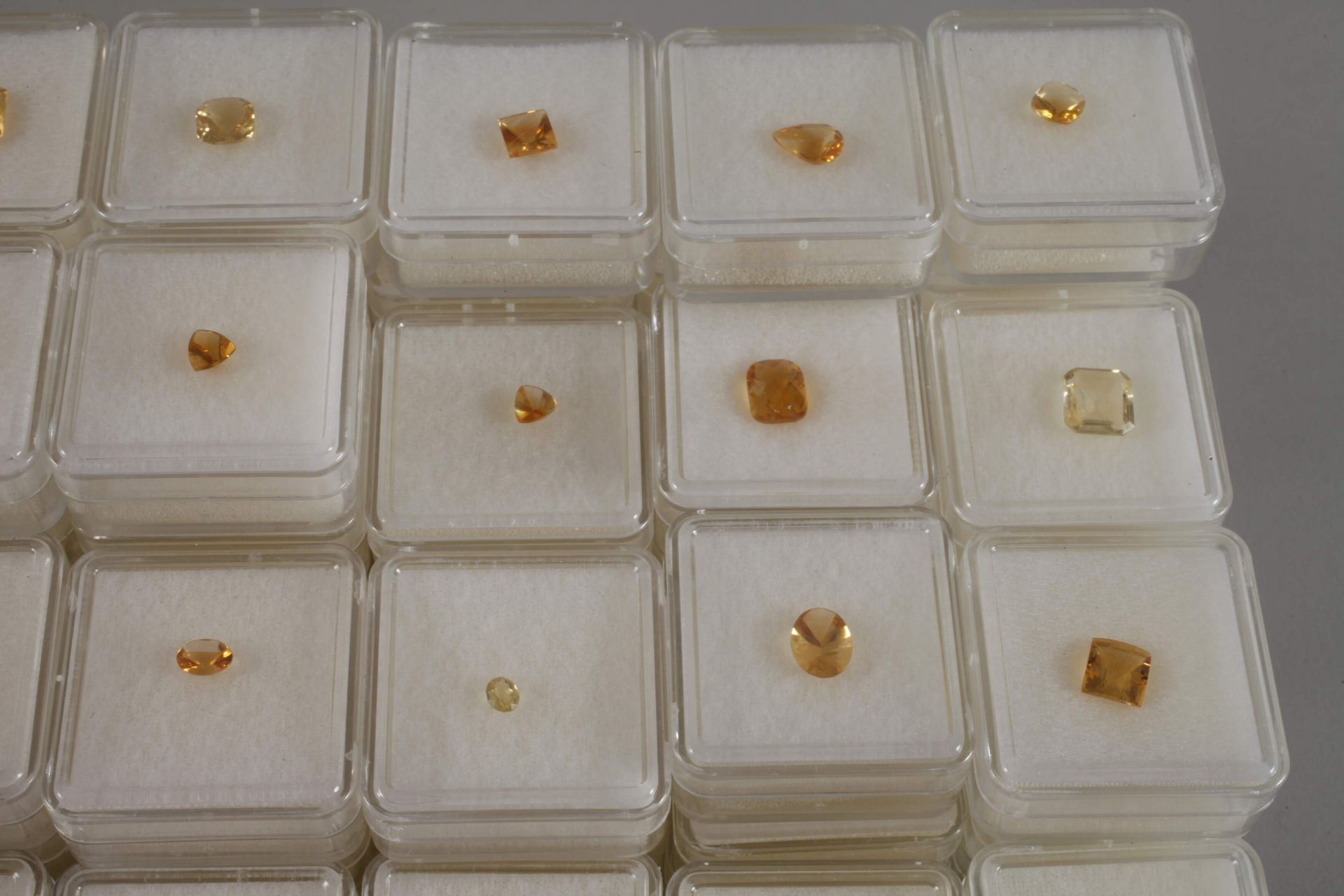 Extensive collection of faceted citrines - Image 3 of 3