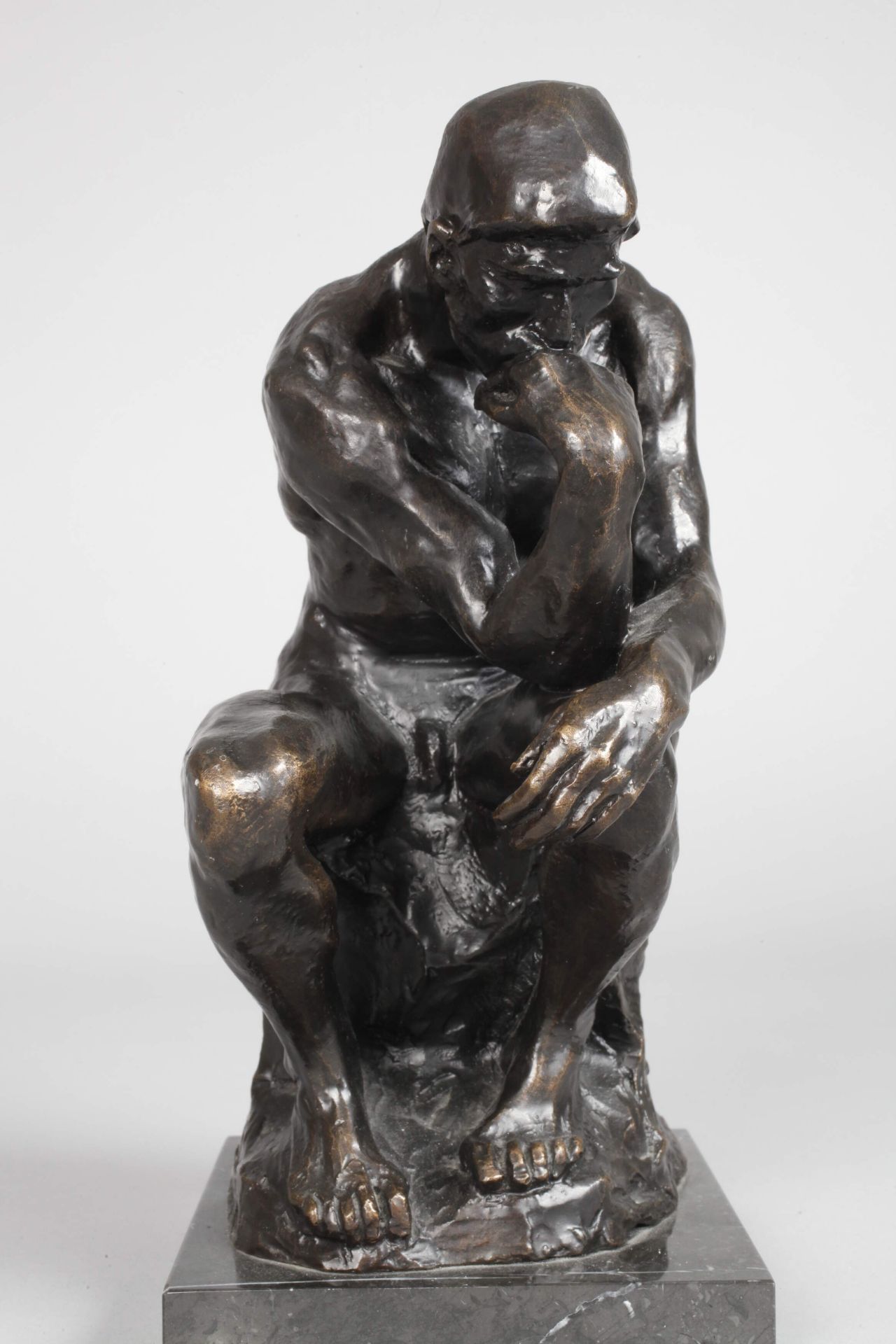 Bronzefigur "Der Denker" - Bild 3 aus 7